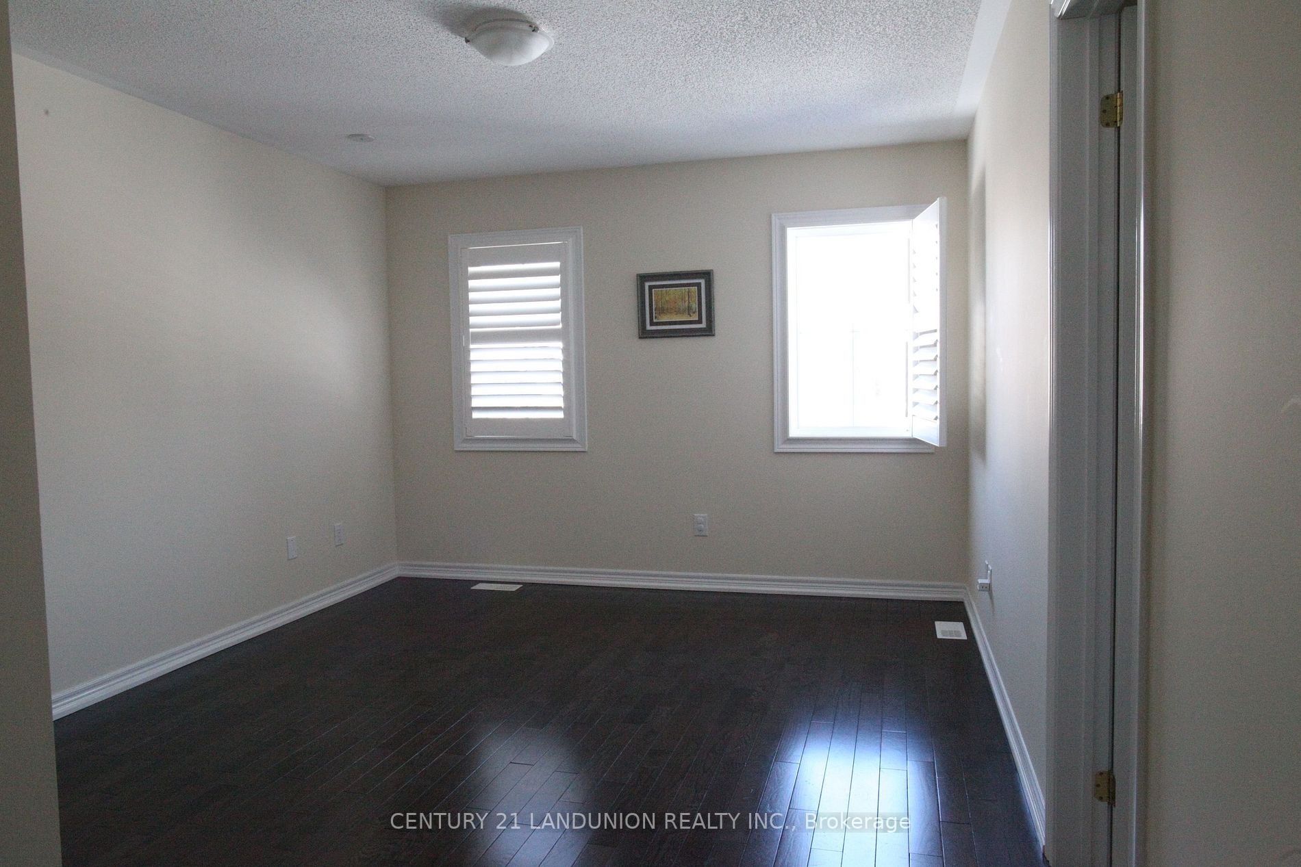 11 Herbert Wales Crescent