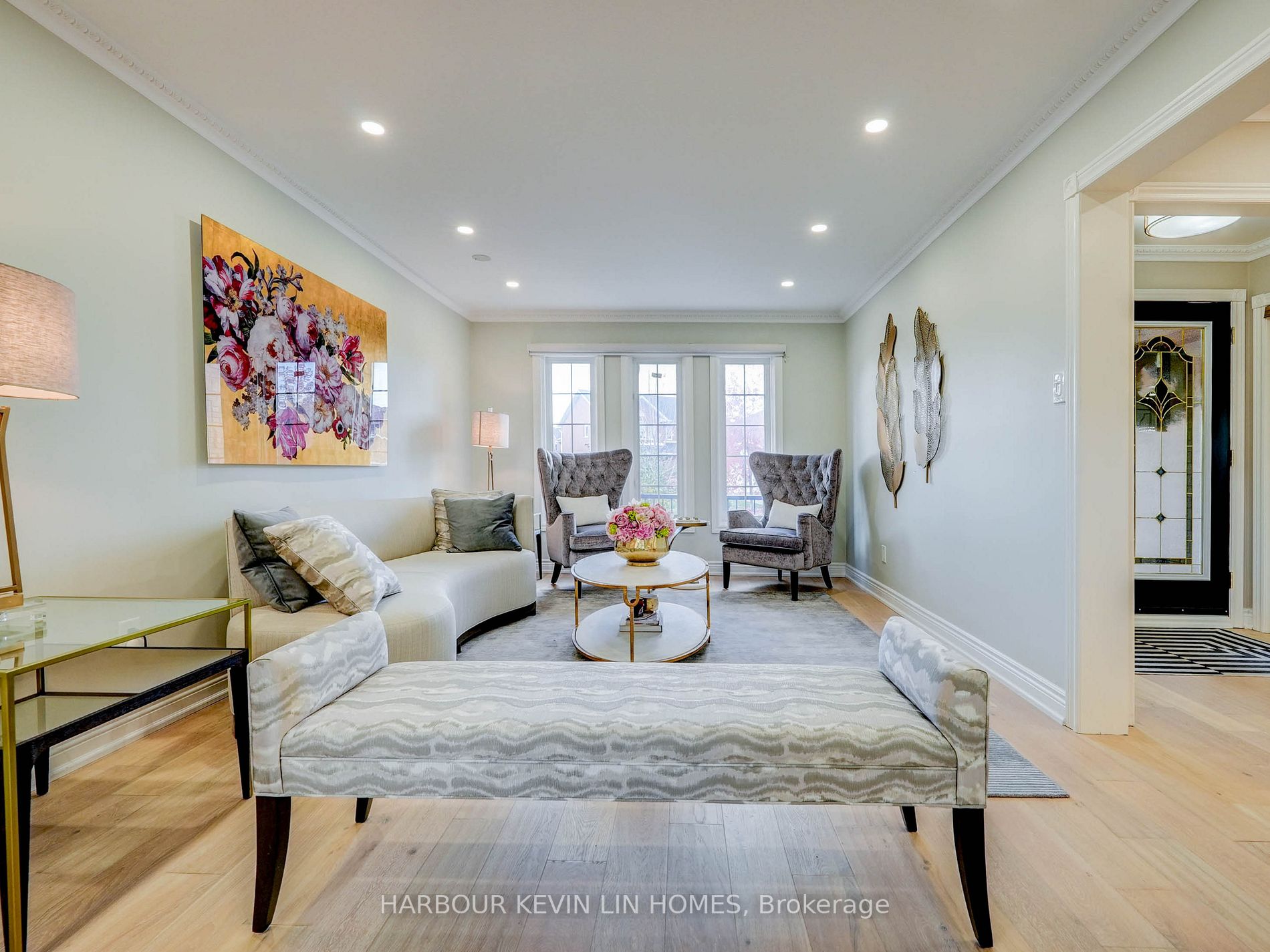 1 Strathearn Ave