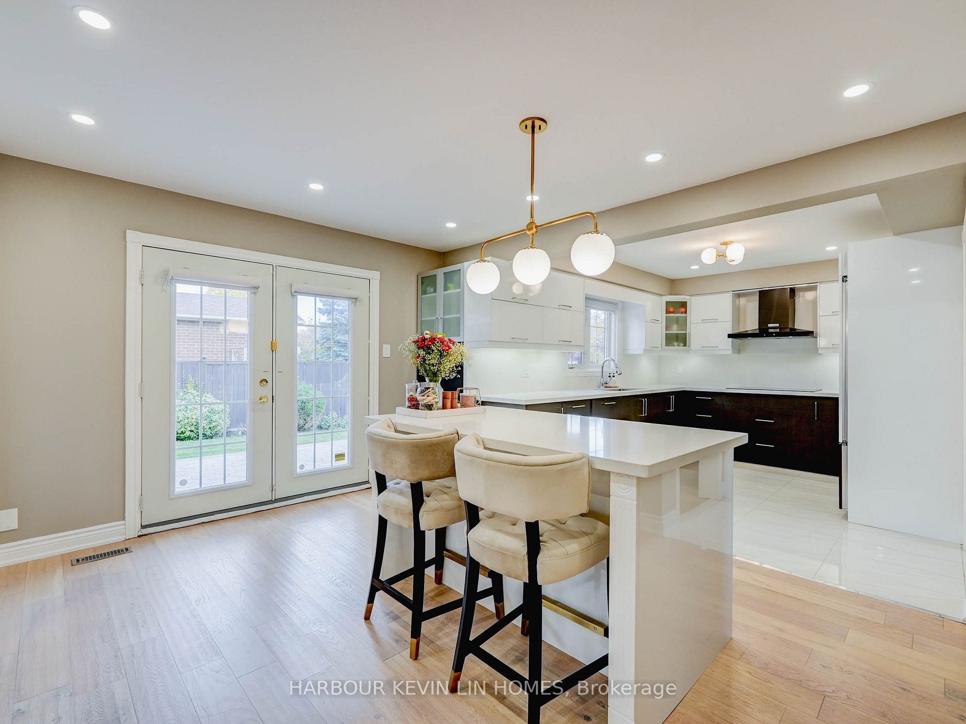 1 Strathearn Ave