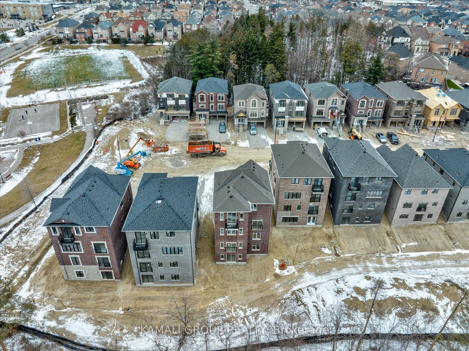 51 Ahchie Crt