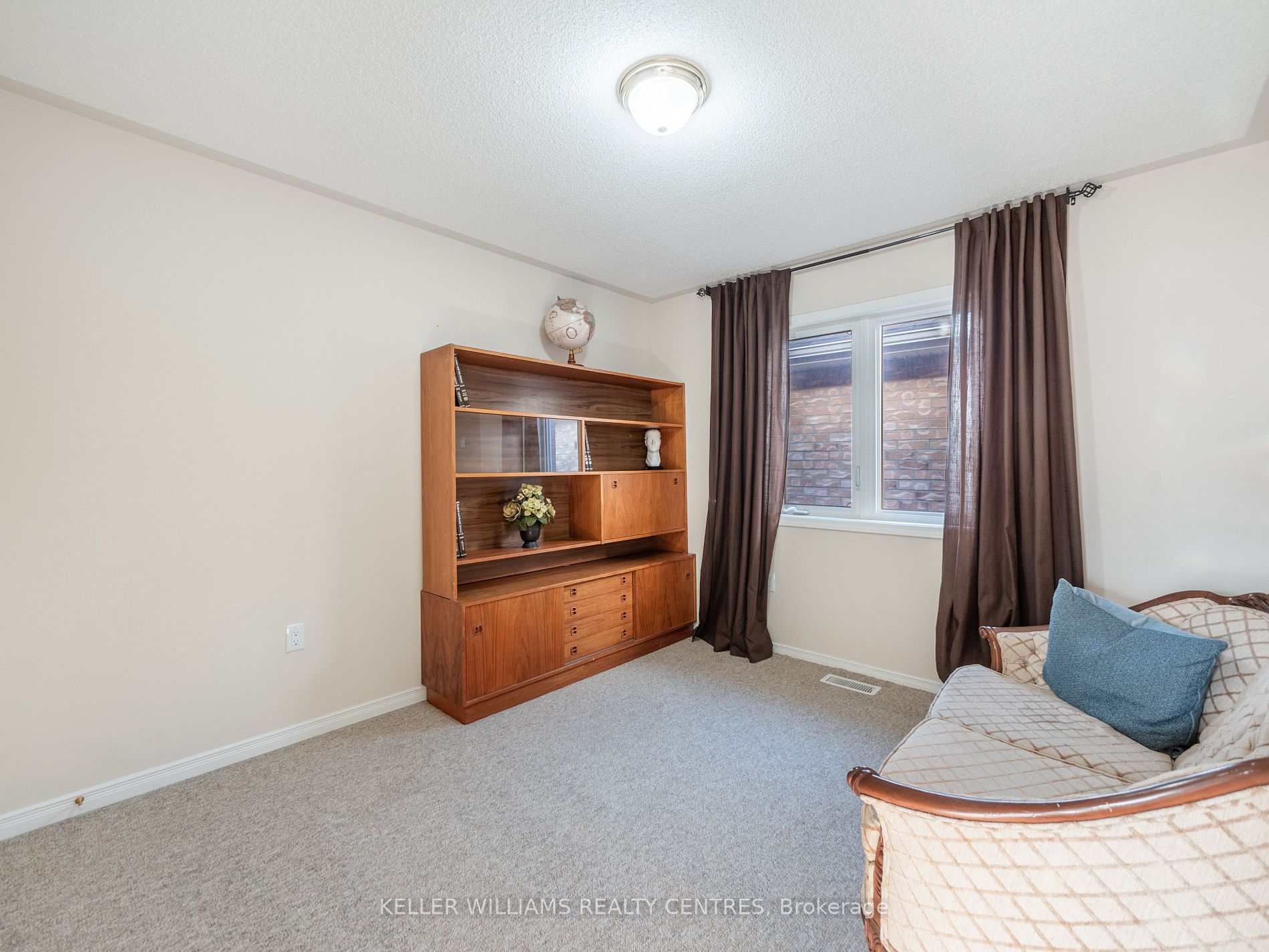 70 Weir Street