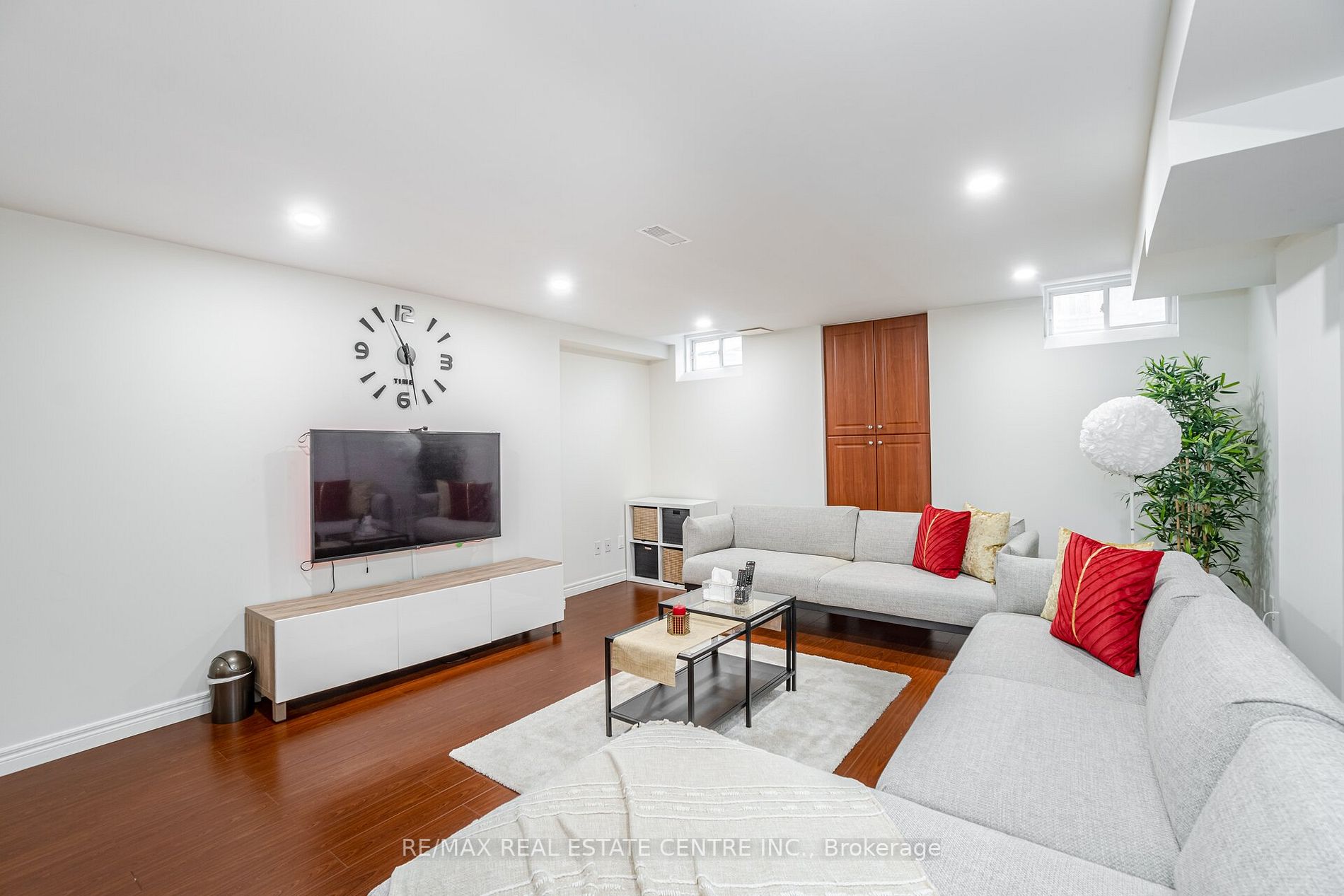 4 Hawkweed Manor