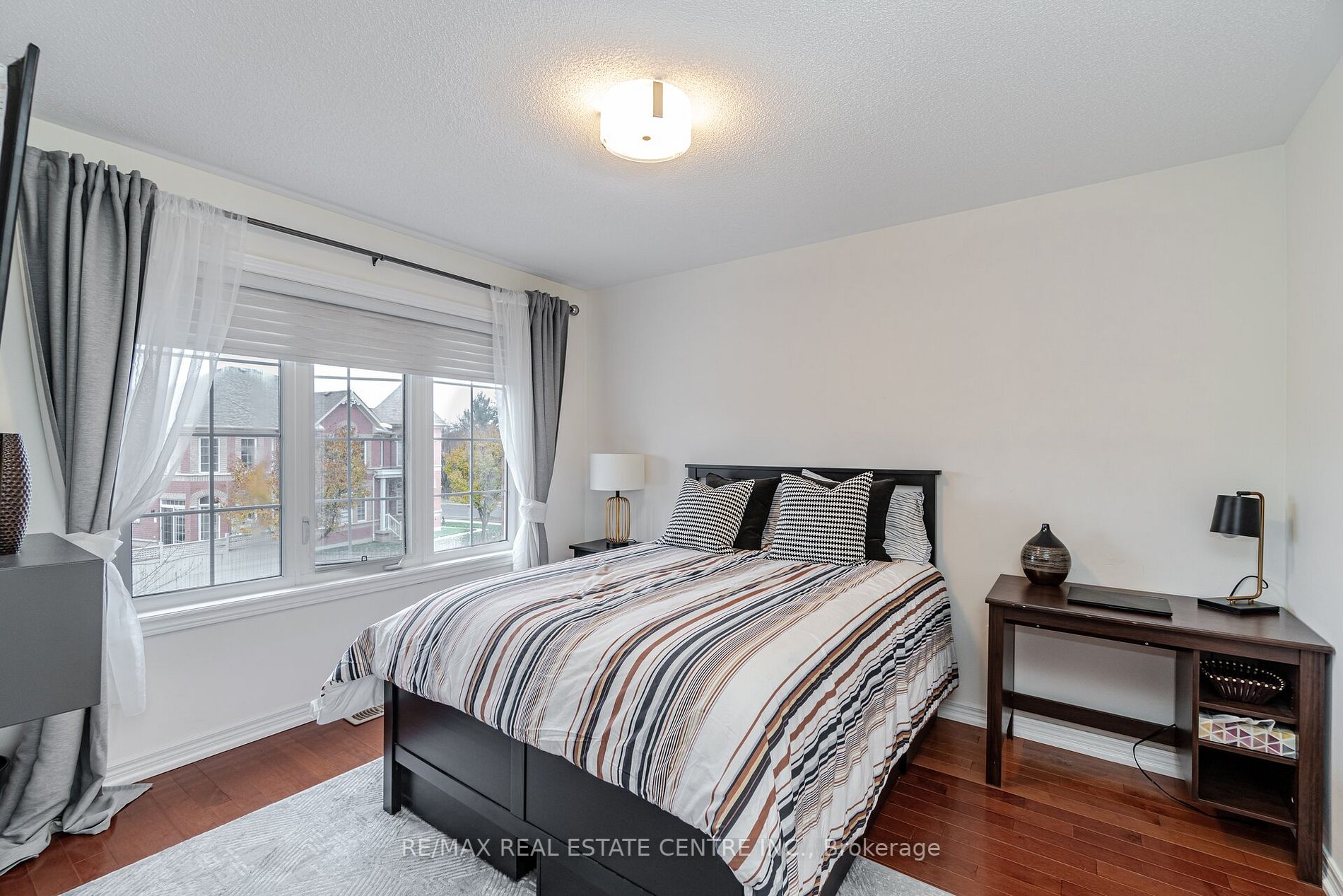 4 Hawkweed Manor