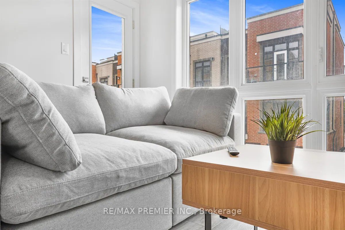 8 Sayers Lane, #6