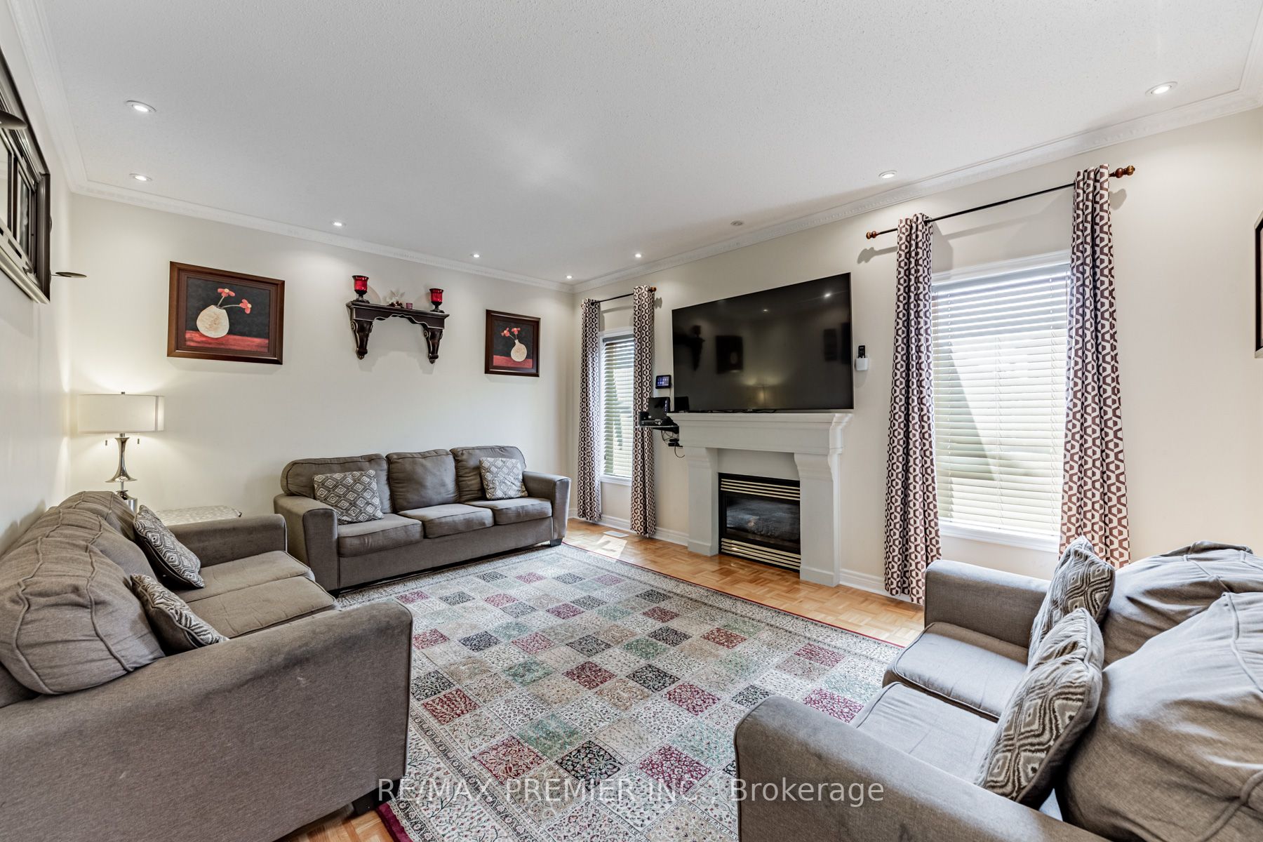 37 Colombo Cres