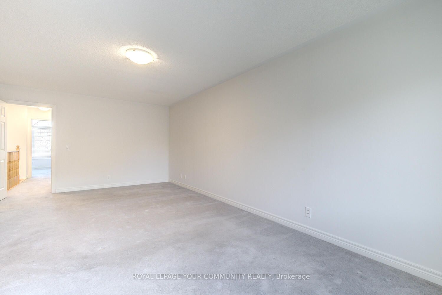 24 Elihof Dr