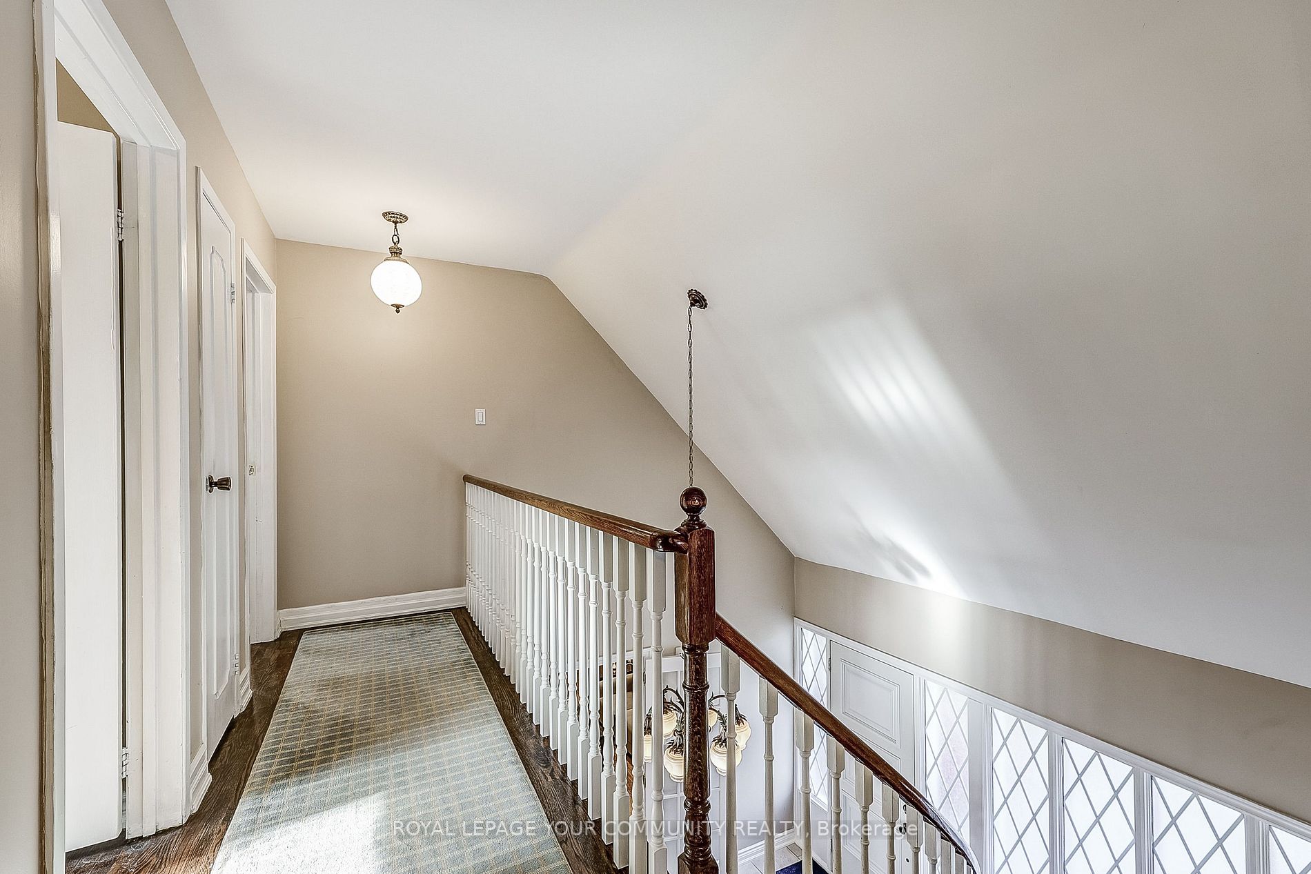 25 Alcaine Court