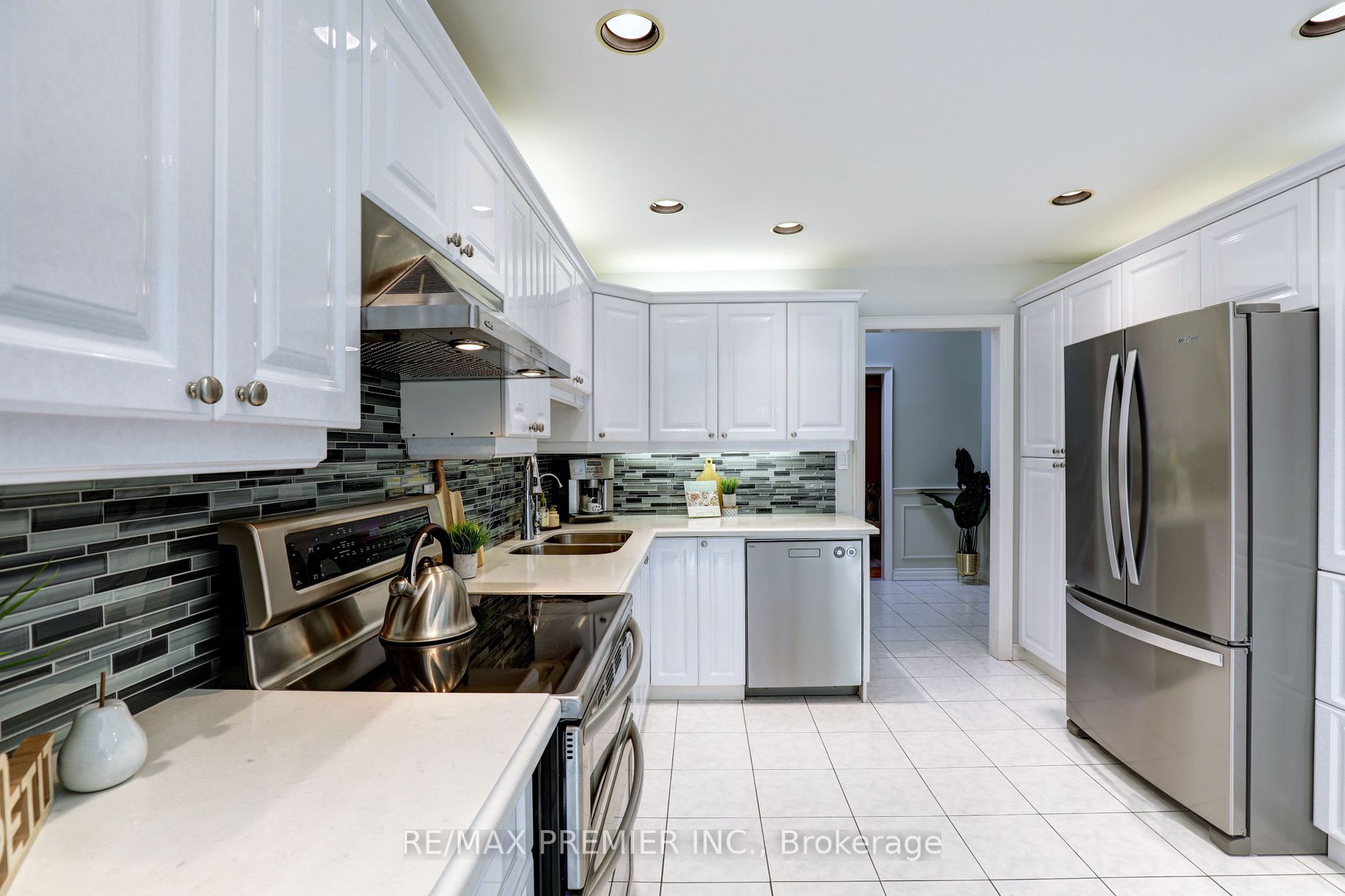 36 Marevan Pl