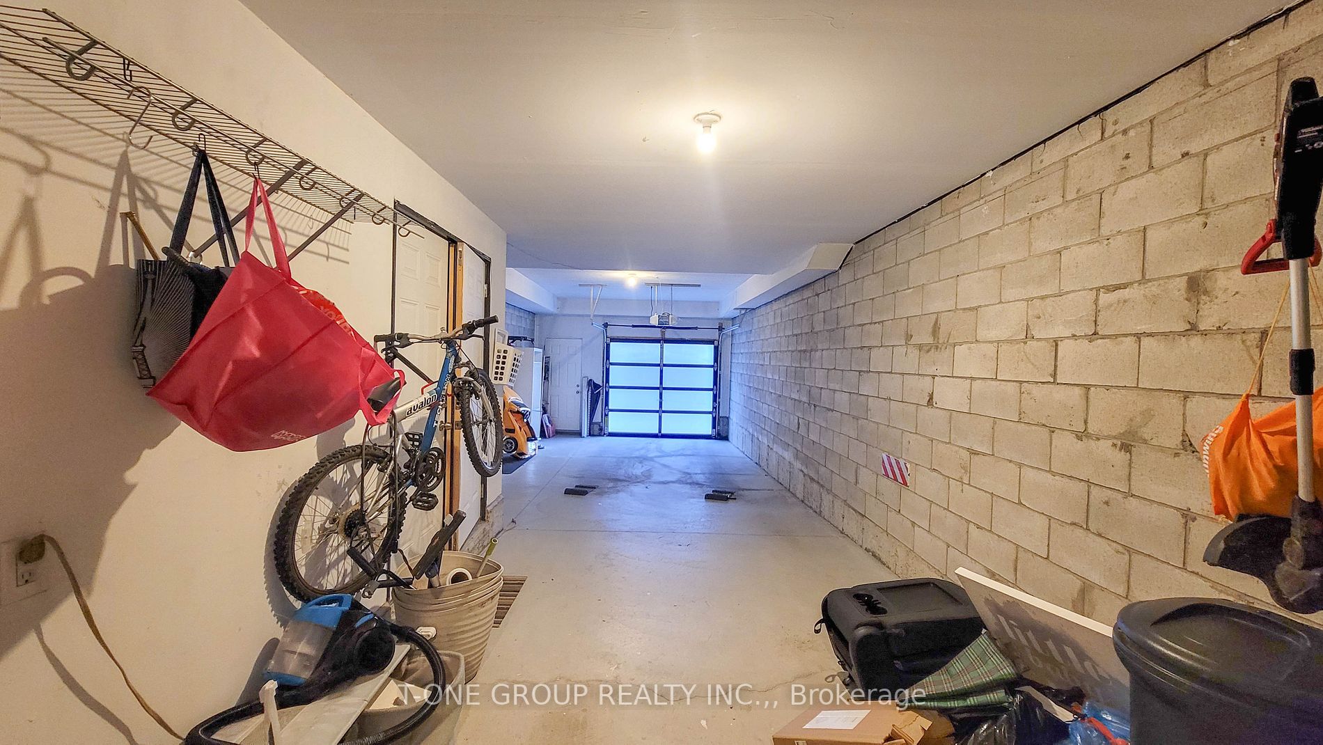 177 Salterton Circ