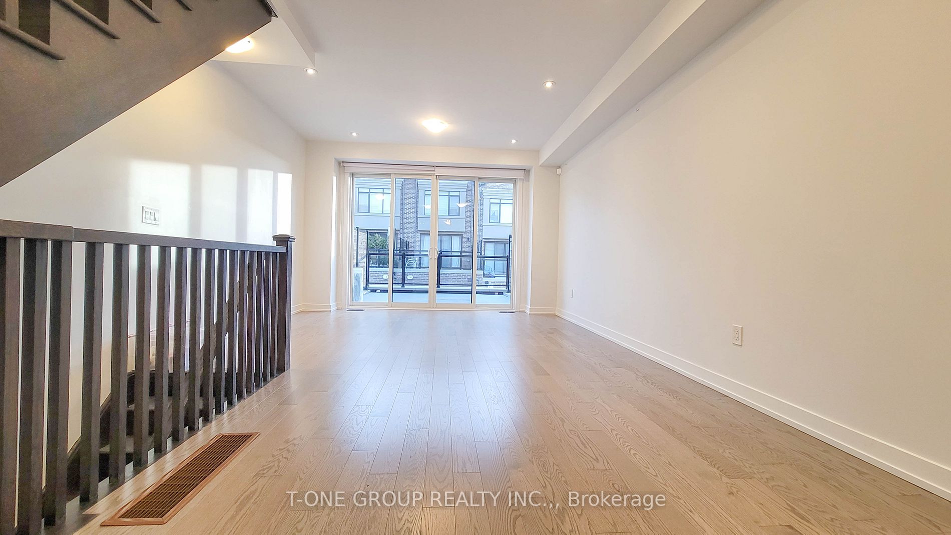 177 Salterton Circ