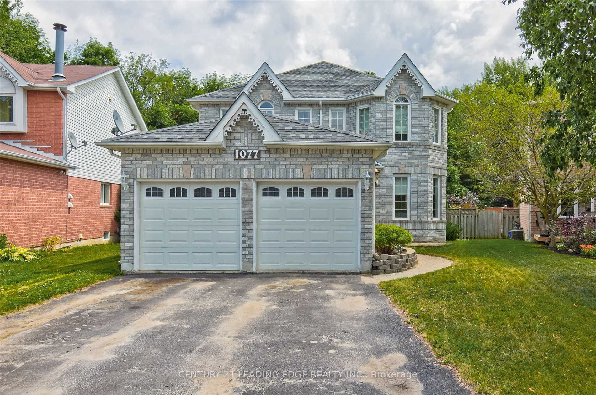 1077 CORRIE Street