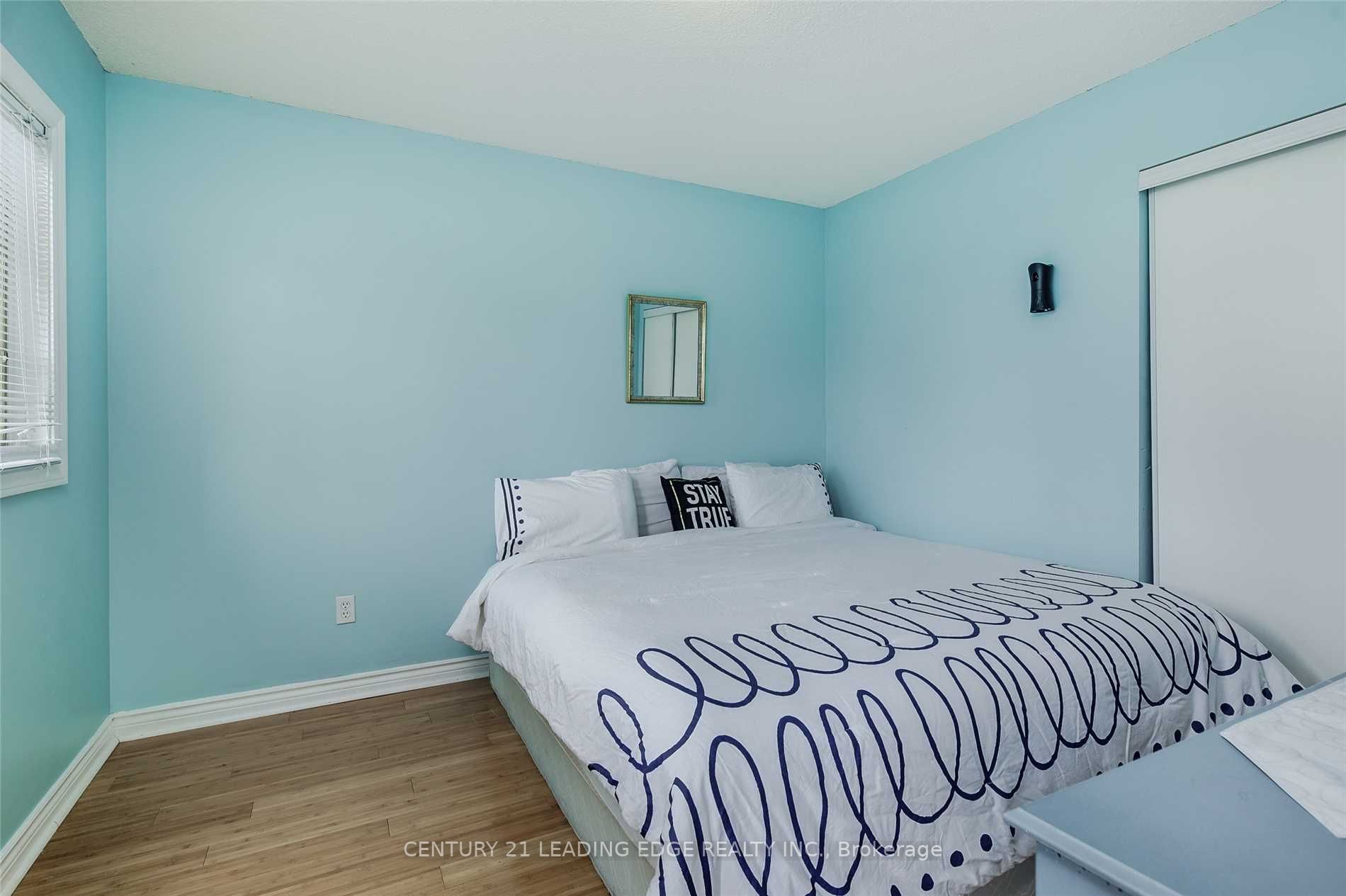 1077 CORRIE Street