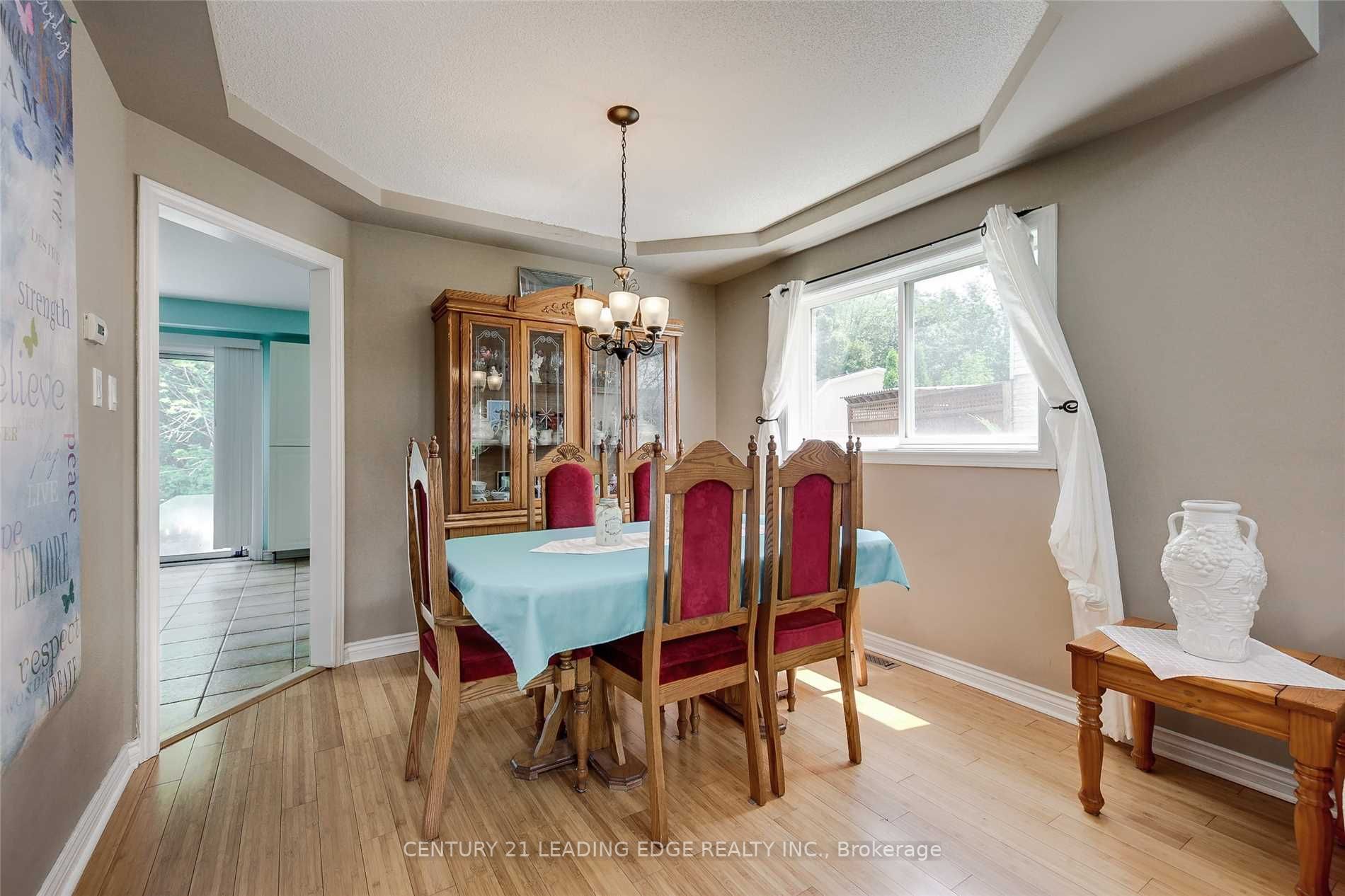1077 CORRIE Street