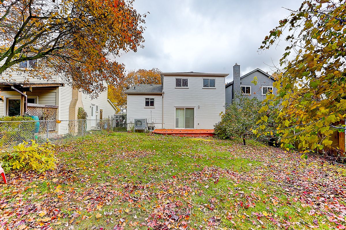 28 Merrylynn Drive