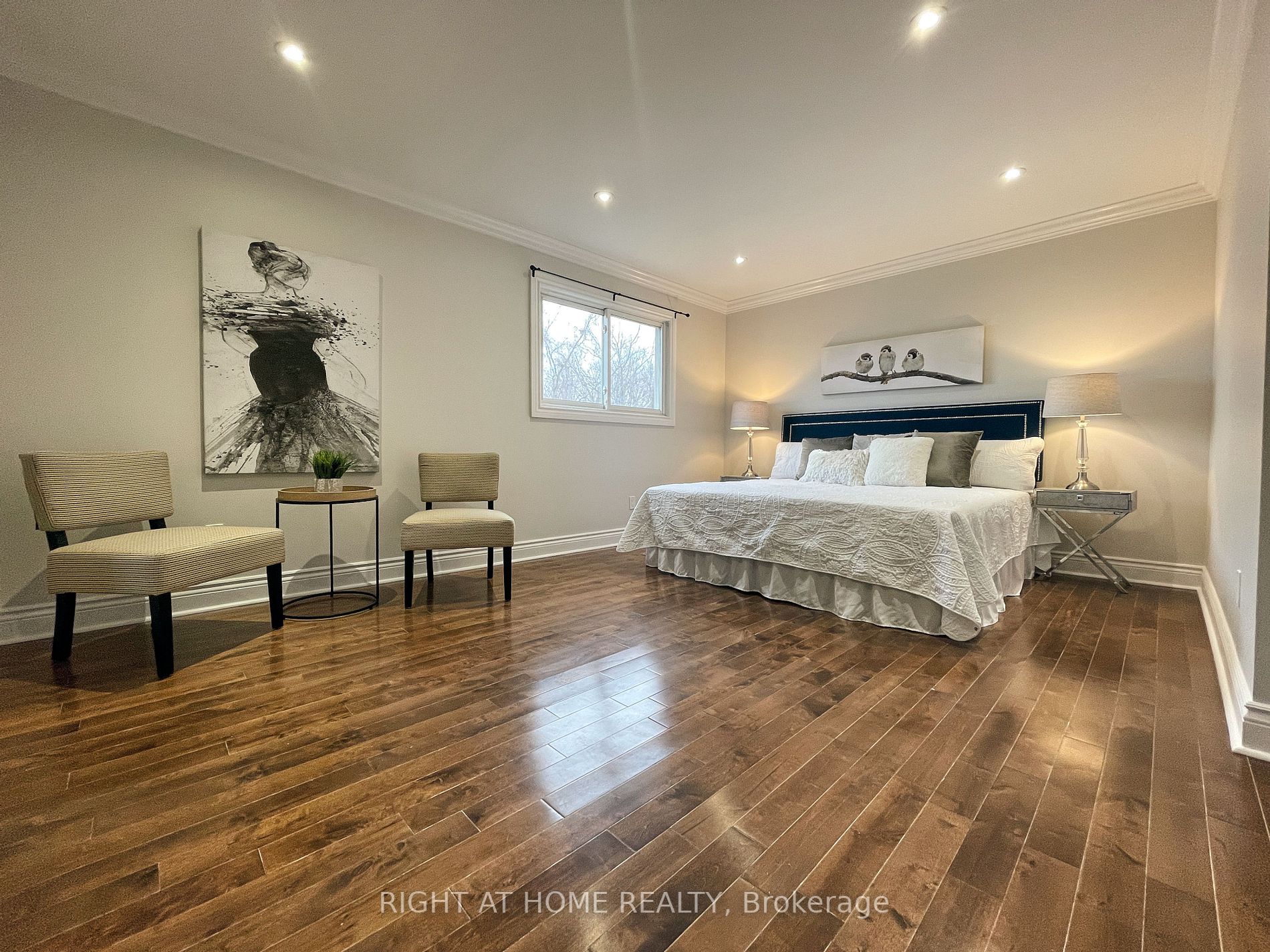 229 Billings Cres
