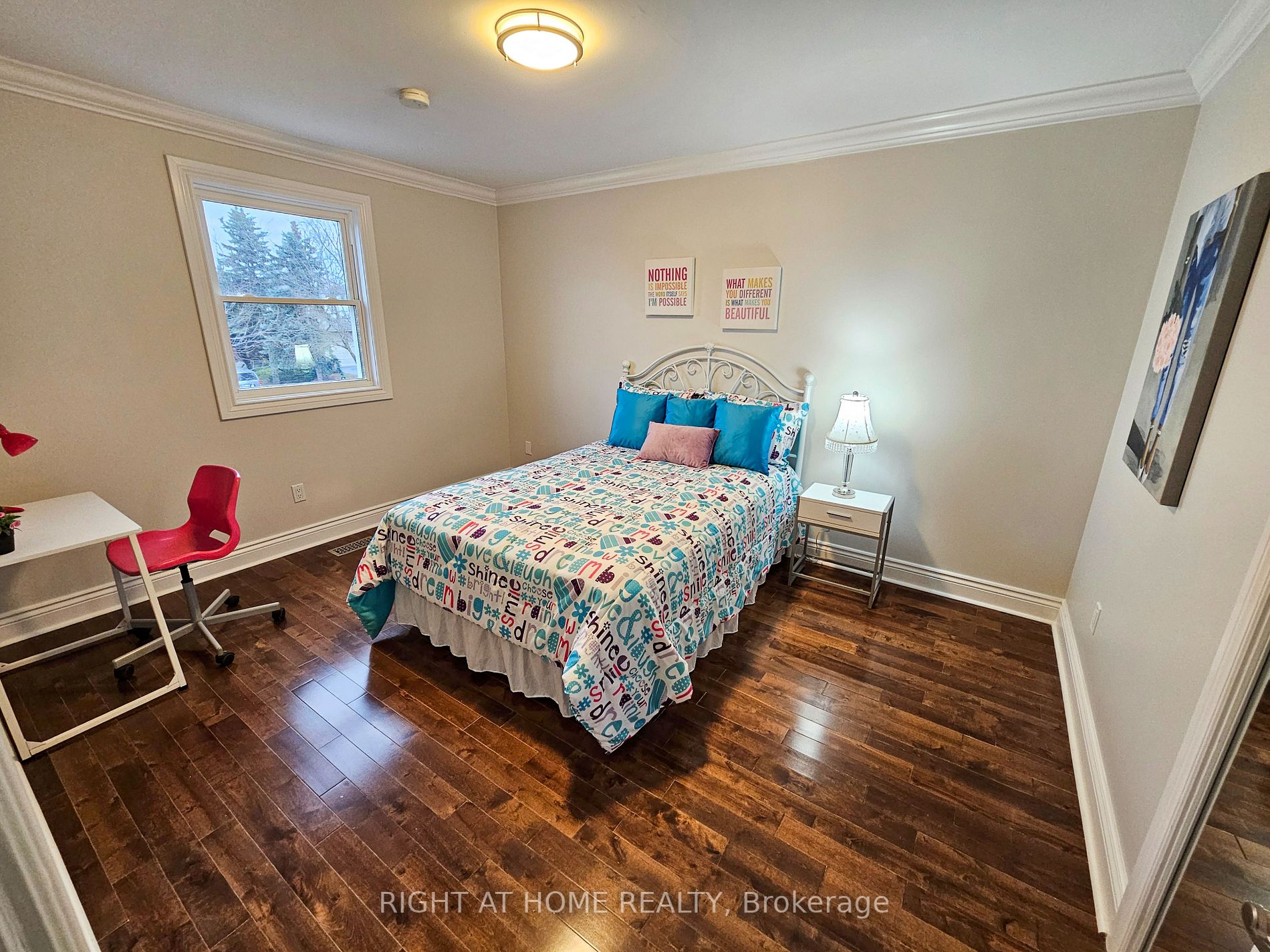 229 Billings Cres
