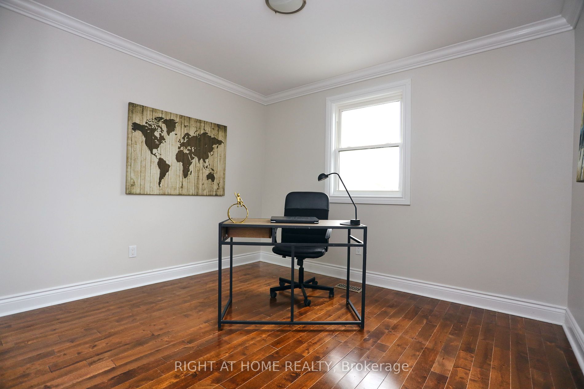 229 Billings Cres