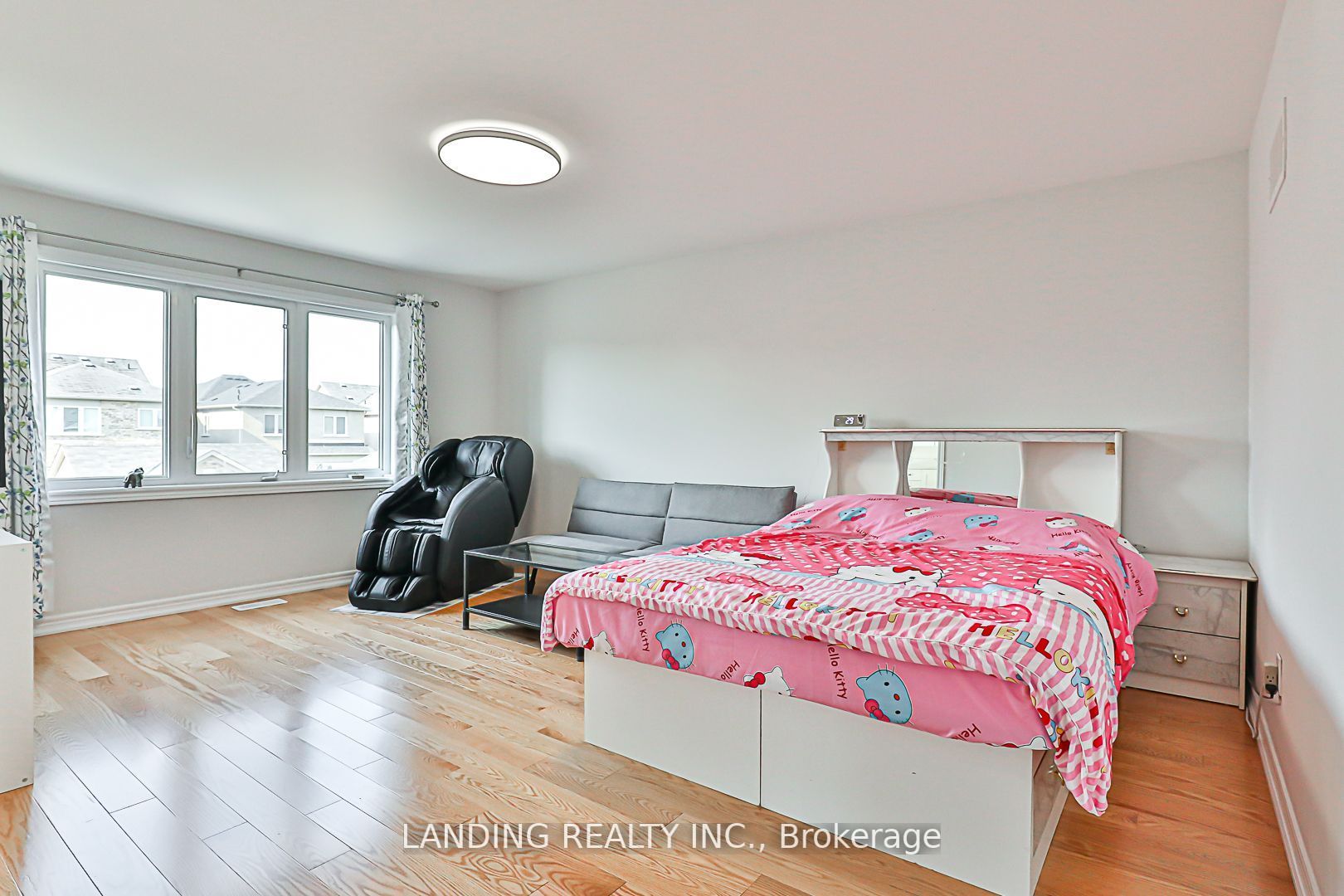 36 Richard Daley Dr