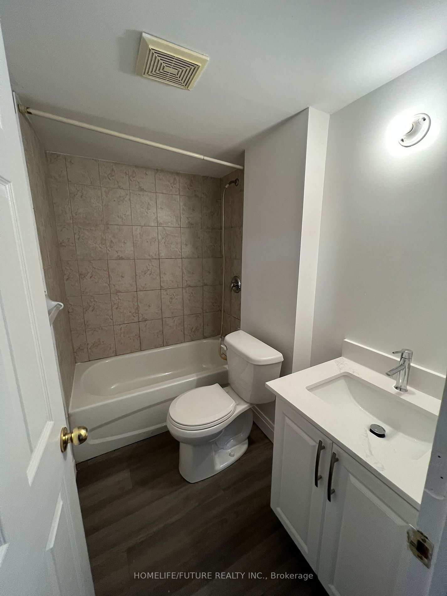 650 Highglen Ave, #Bsmt