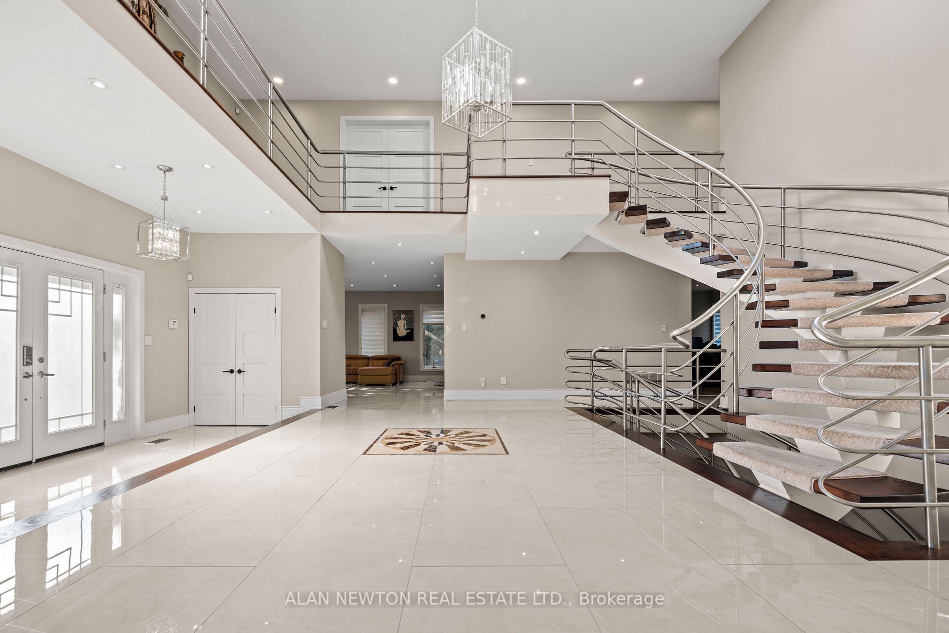 17 Moodie Drive