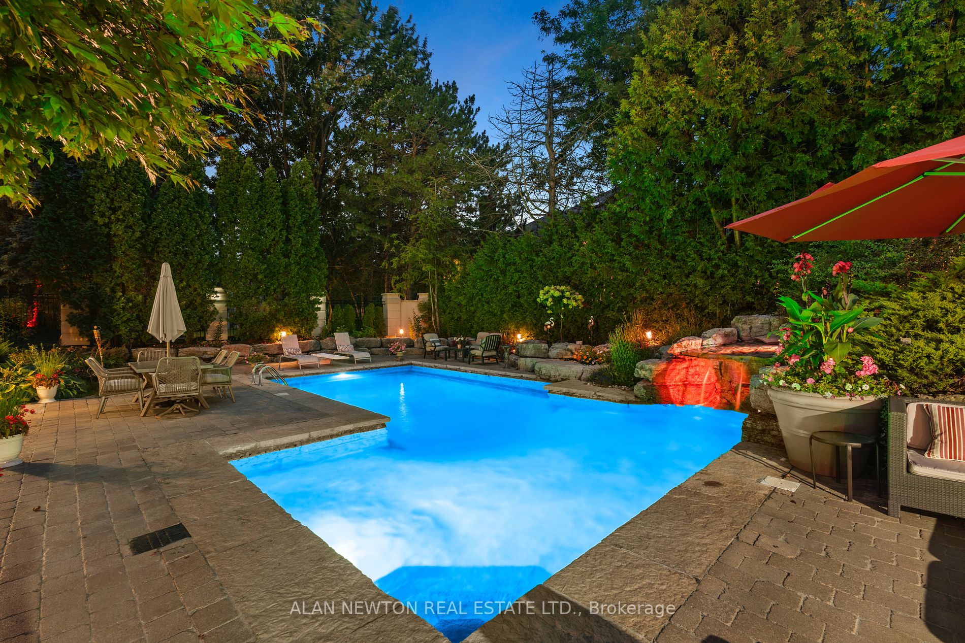 17 Moodie Drive