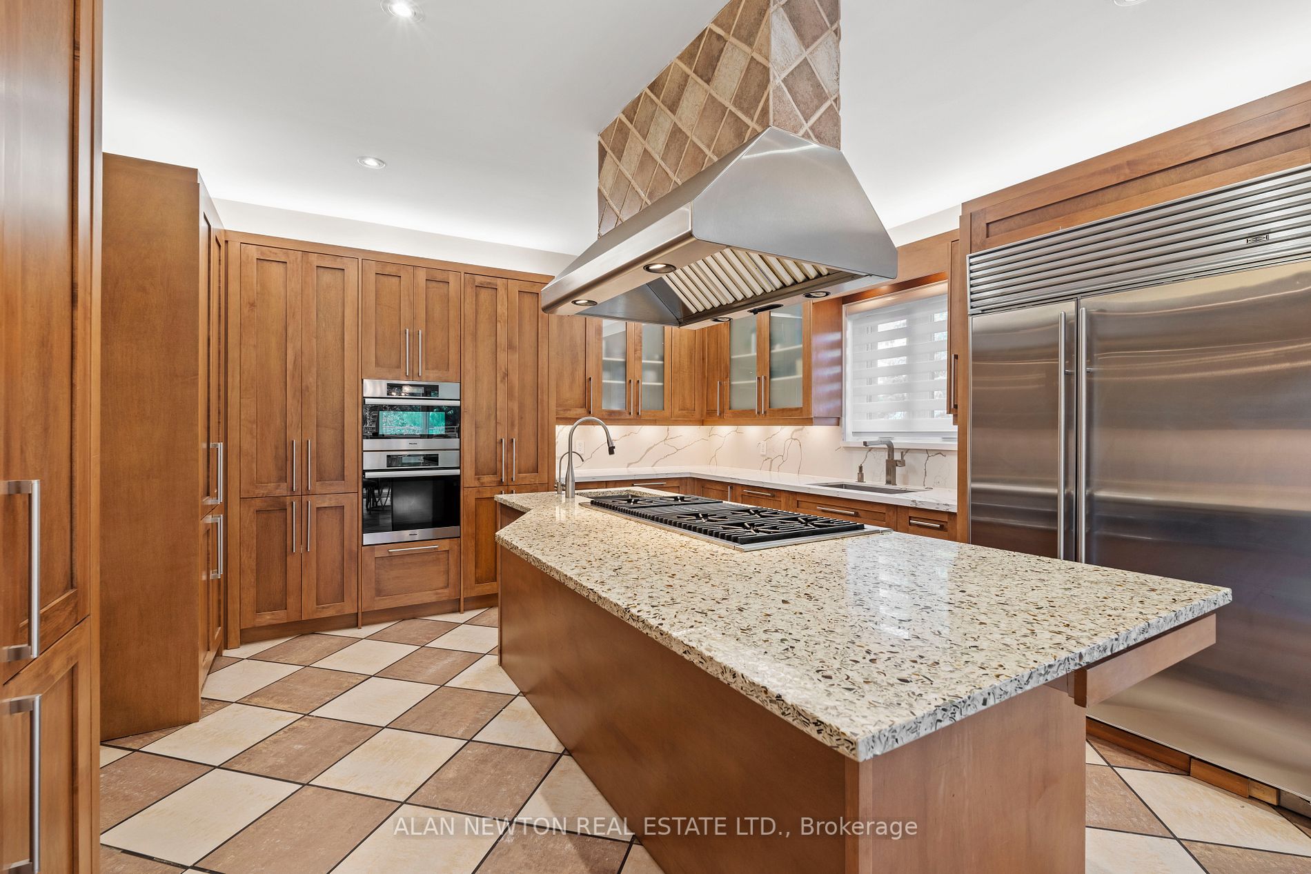 17 Moodie Drive