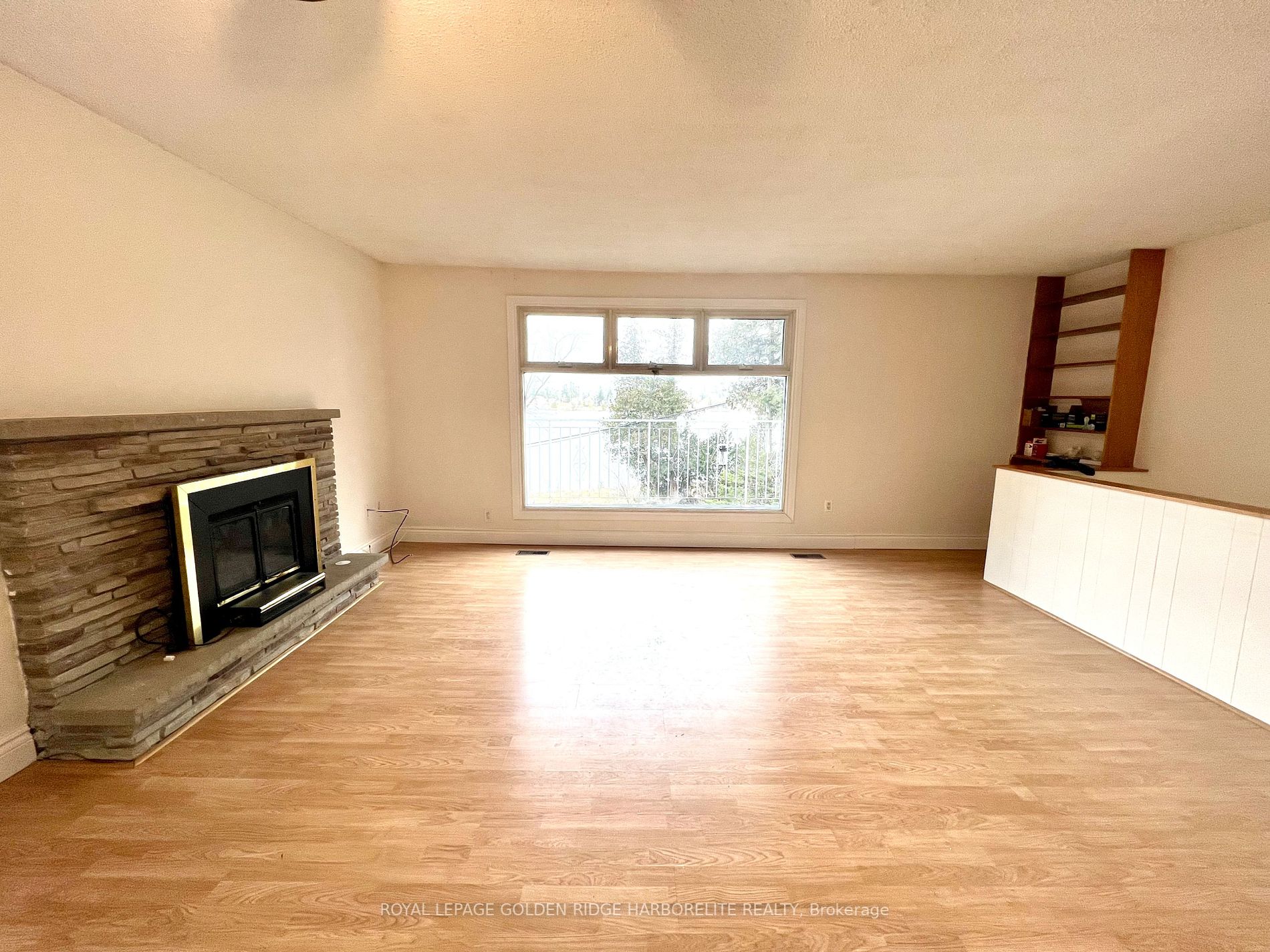 5919 Lakeshore Road
