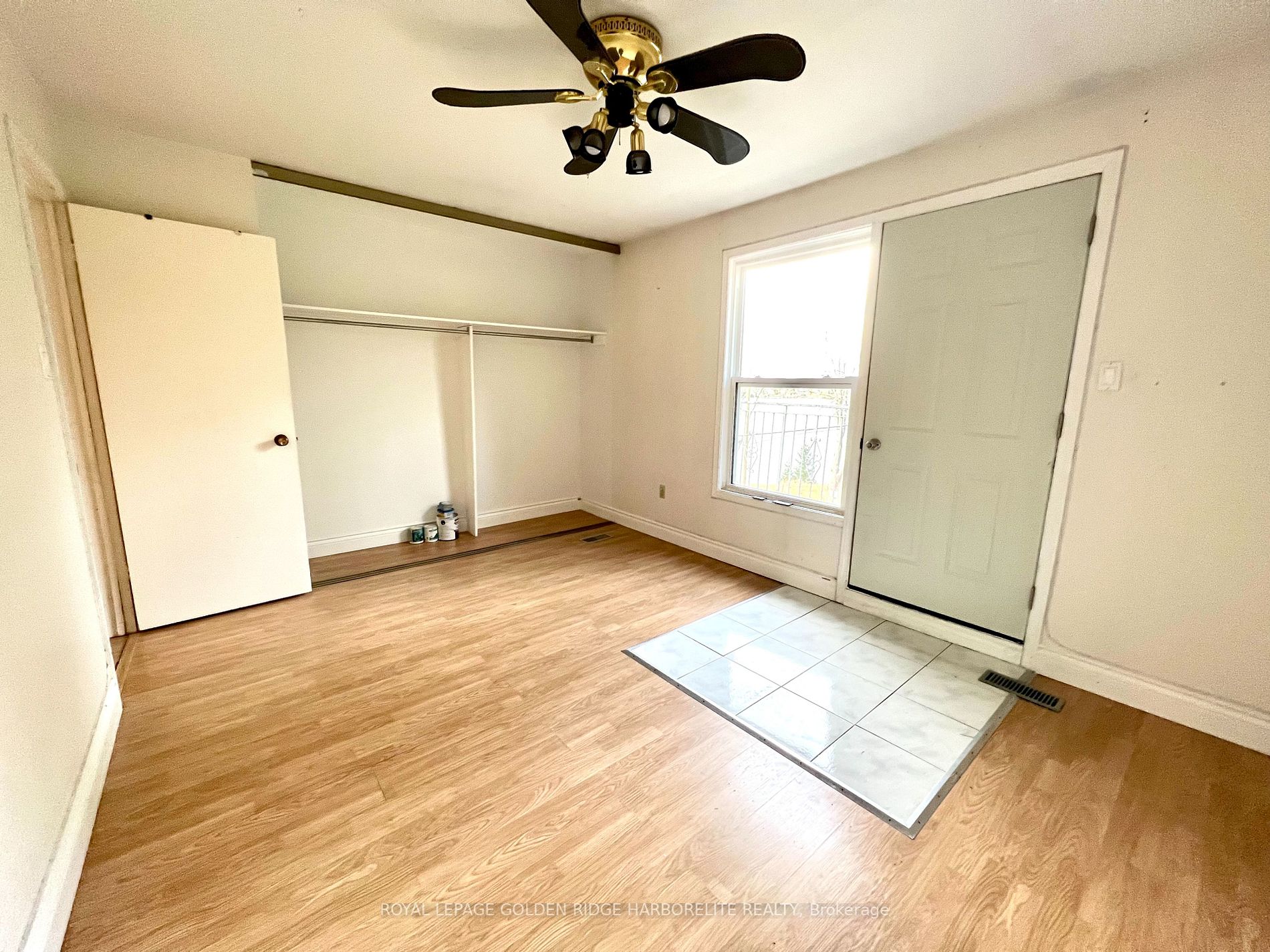 5919 Lakeshore Road