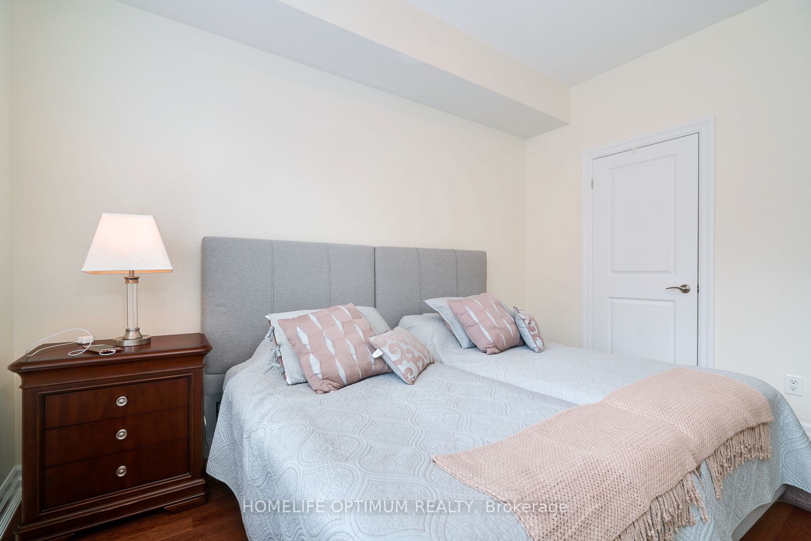 180 John West Way, #324