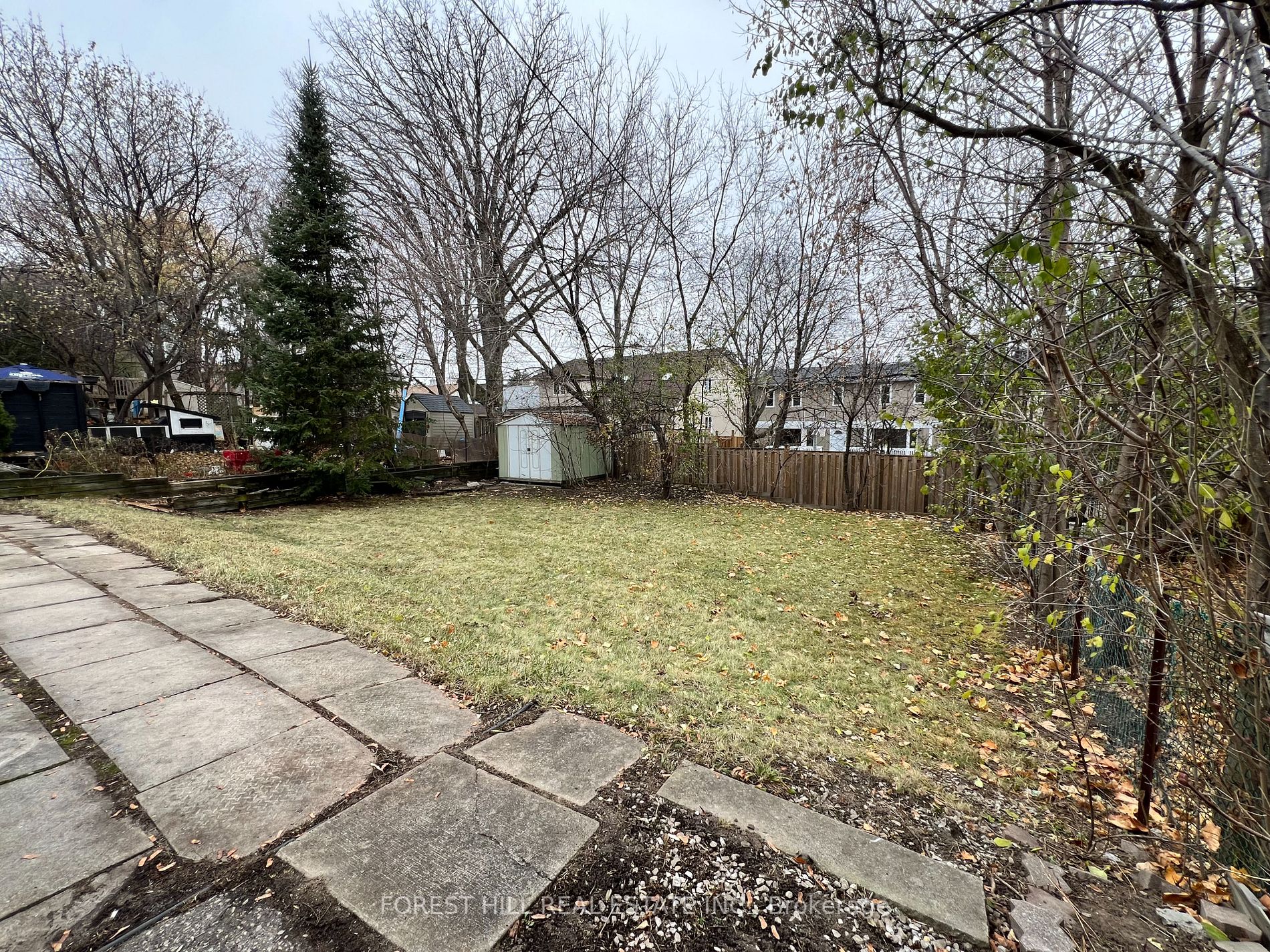 86 Grandview Ave, #Main Fl