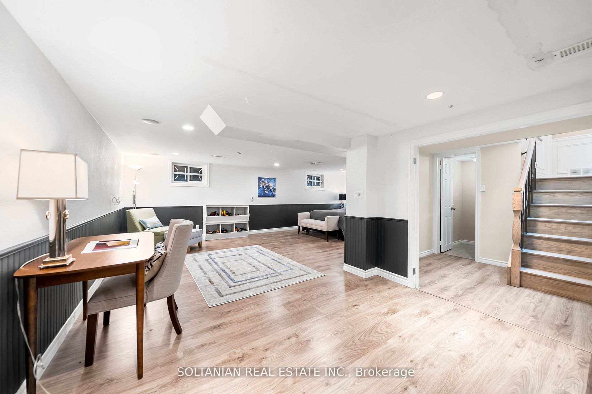 143 Henderson Ave