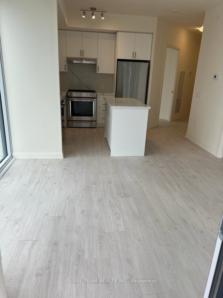 9000 Jane Street W #1618