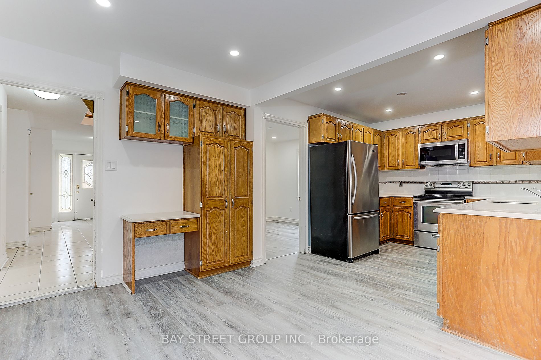 275 Elgin Mills Road W