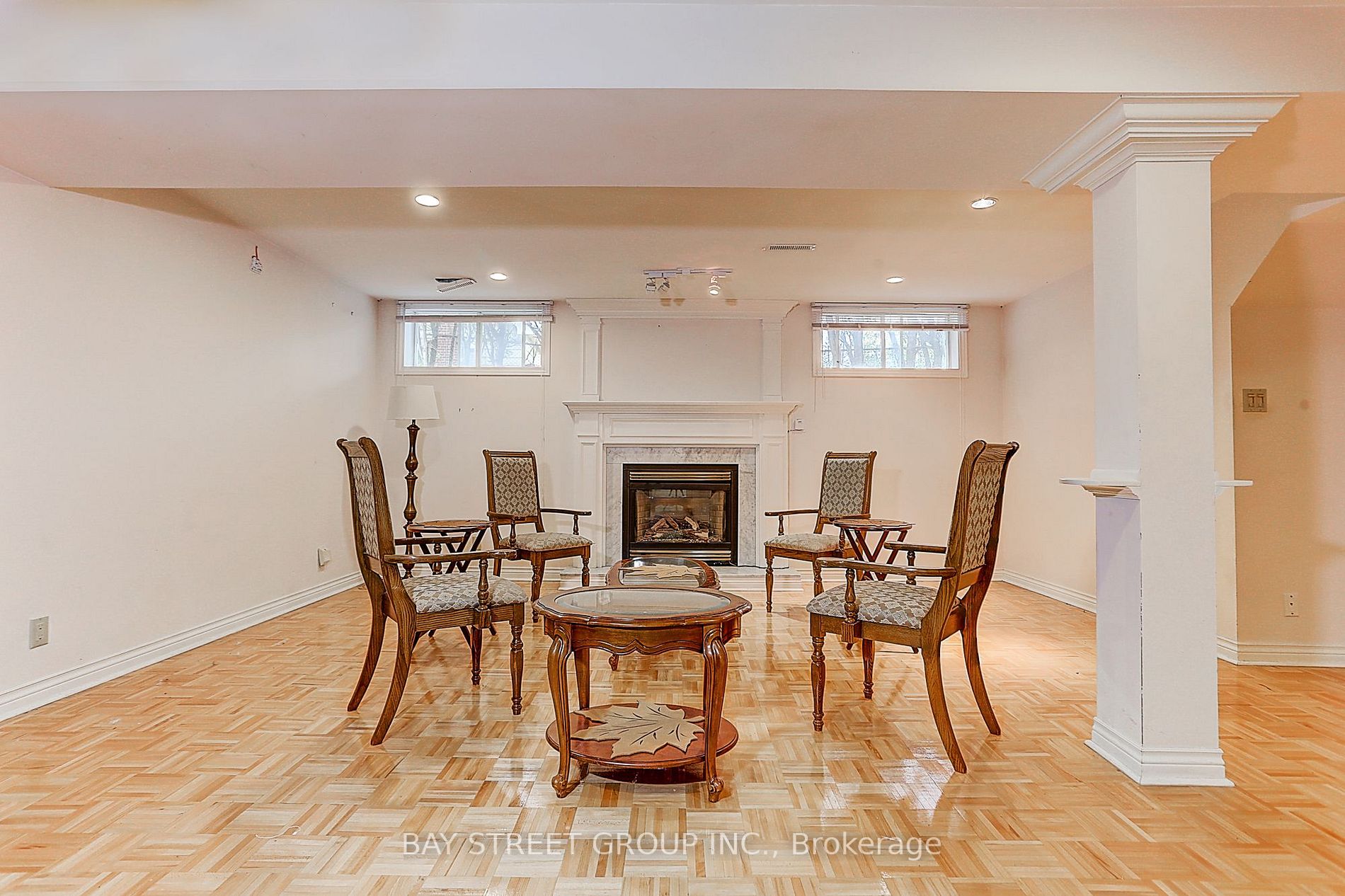 275 Elgin Mills Road W