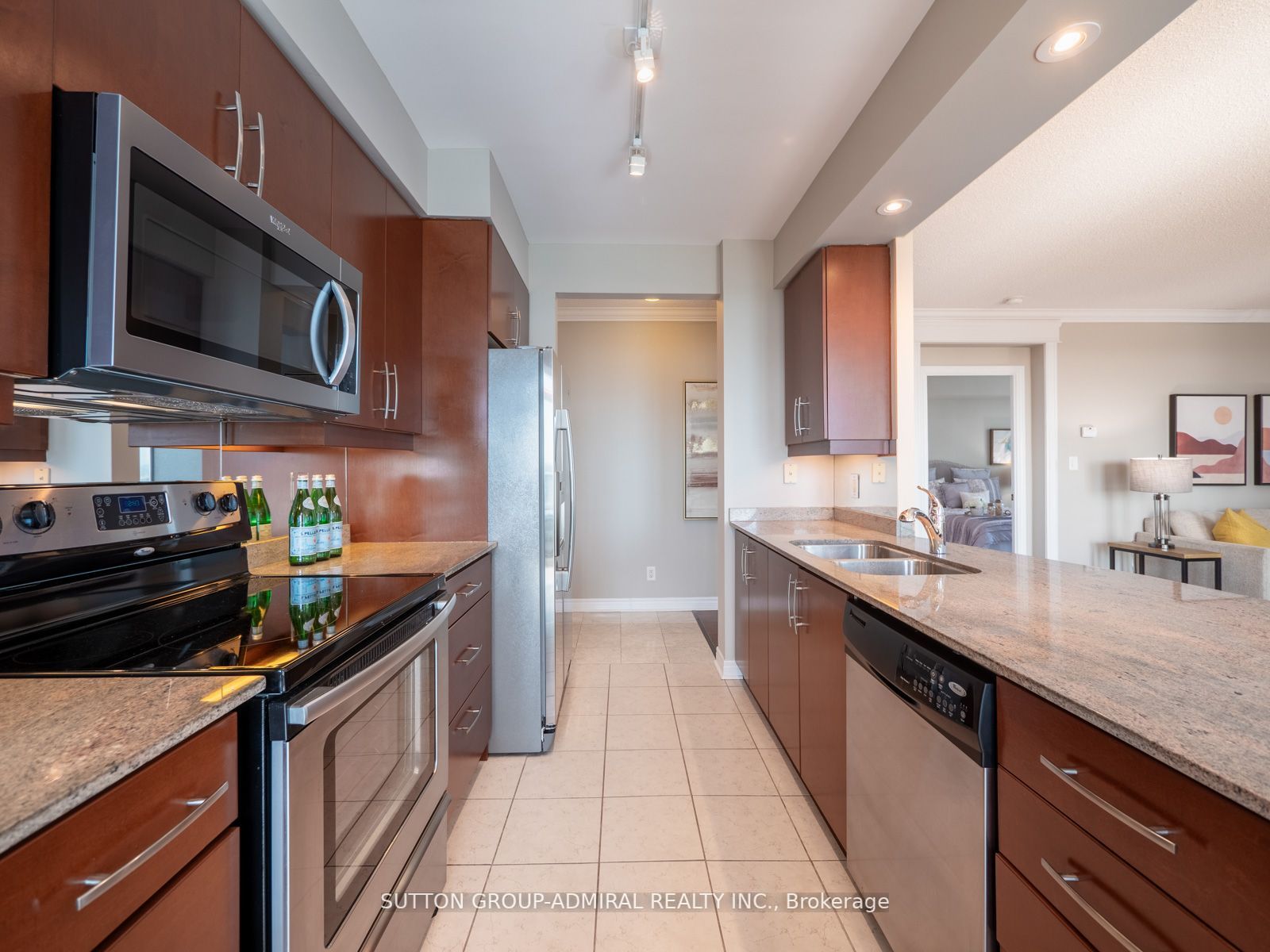 100 Promenade Circ, #801