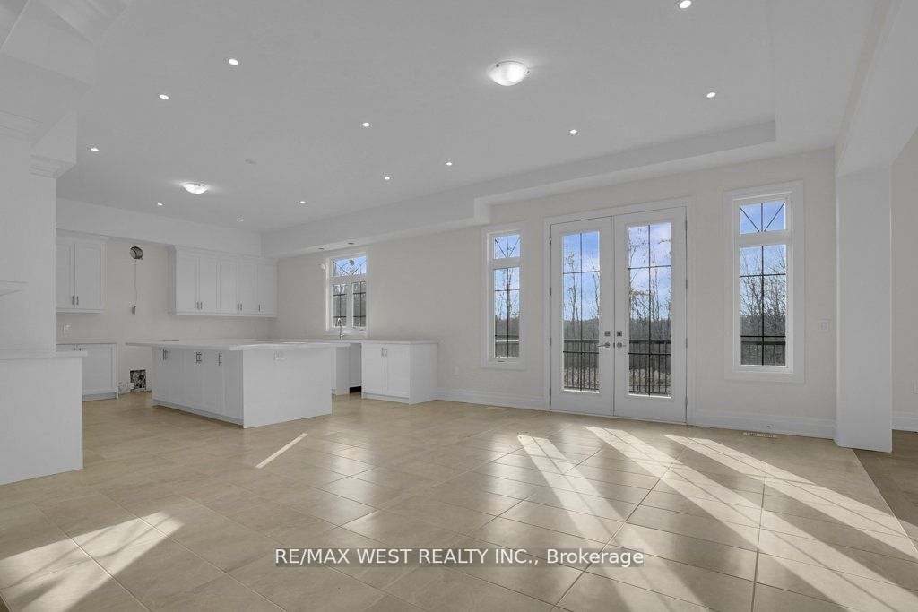 46 Enclave Crt