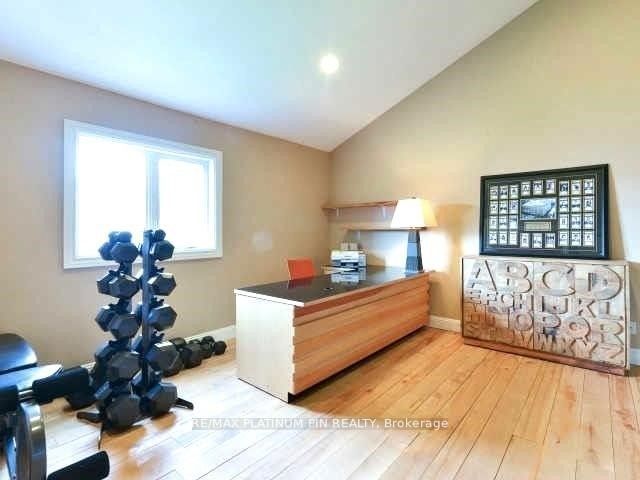 175 Willis Rd