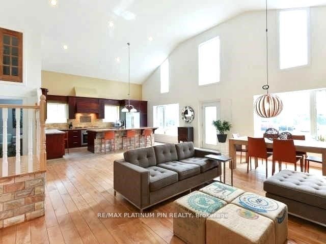 175 Willis Rd