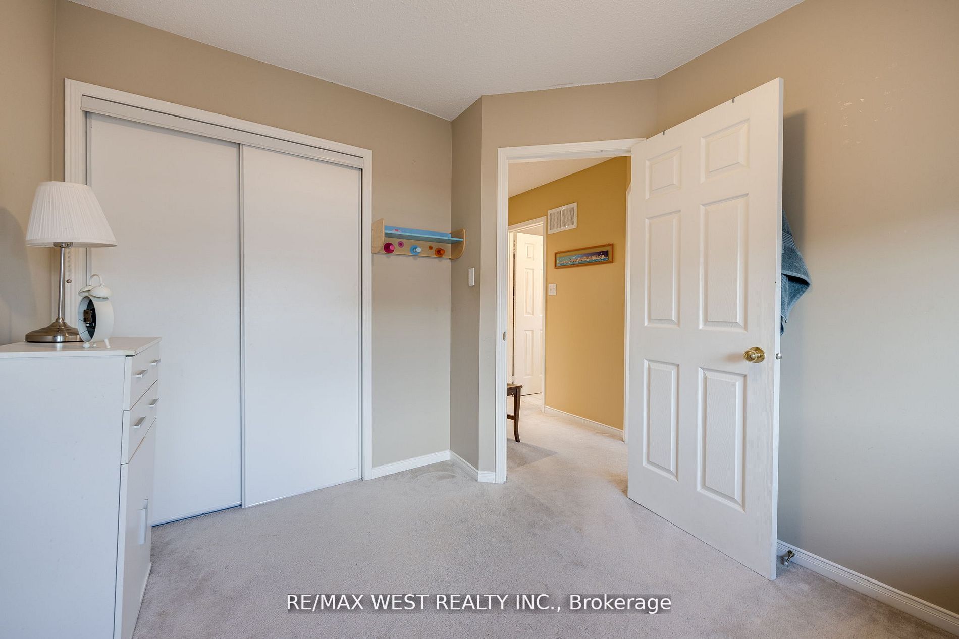 15 Mosaics Avenue, #15