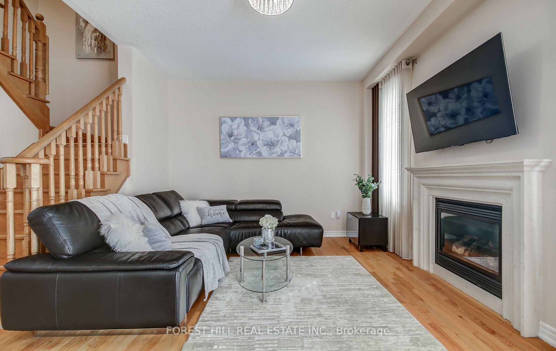 32 Windrow St
