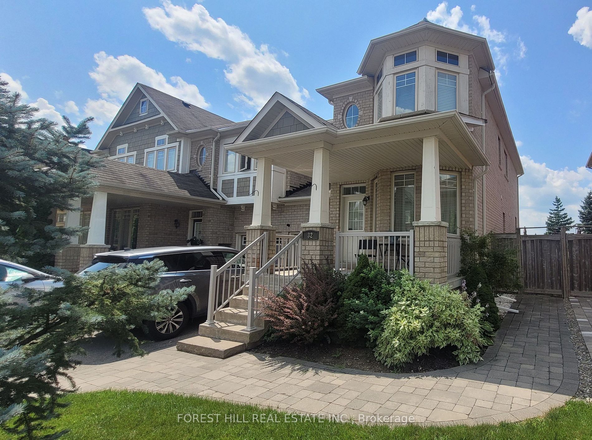32 Windrow St