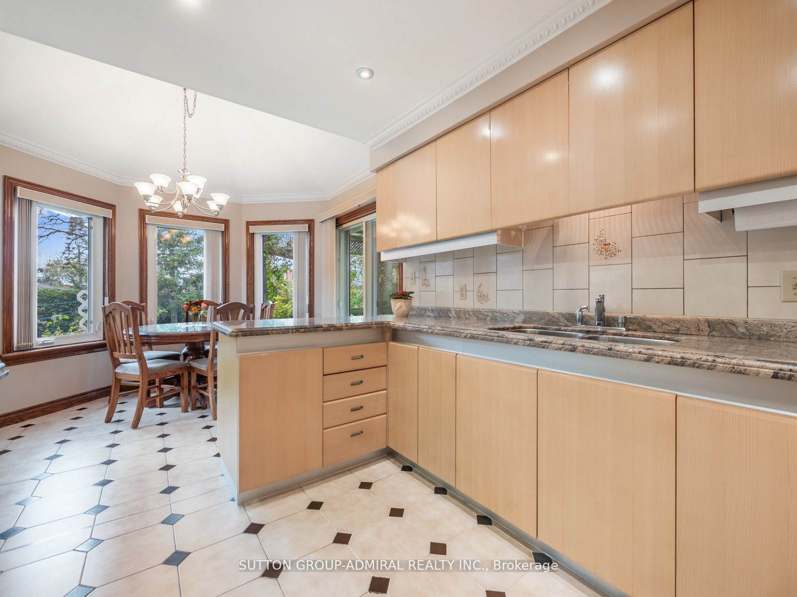 84 Pearson Avenue