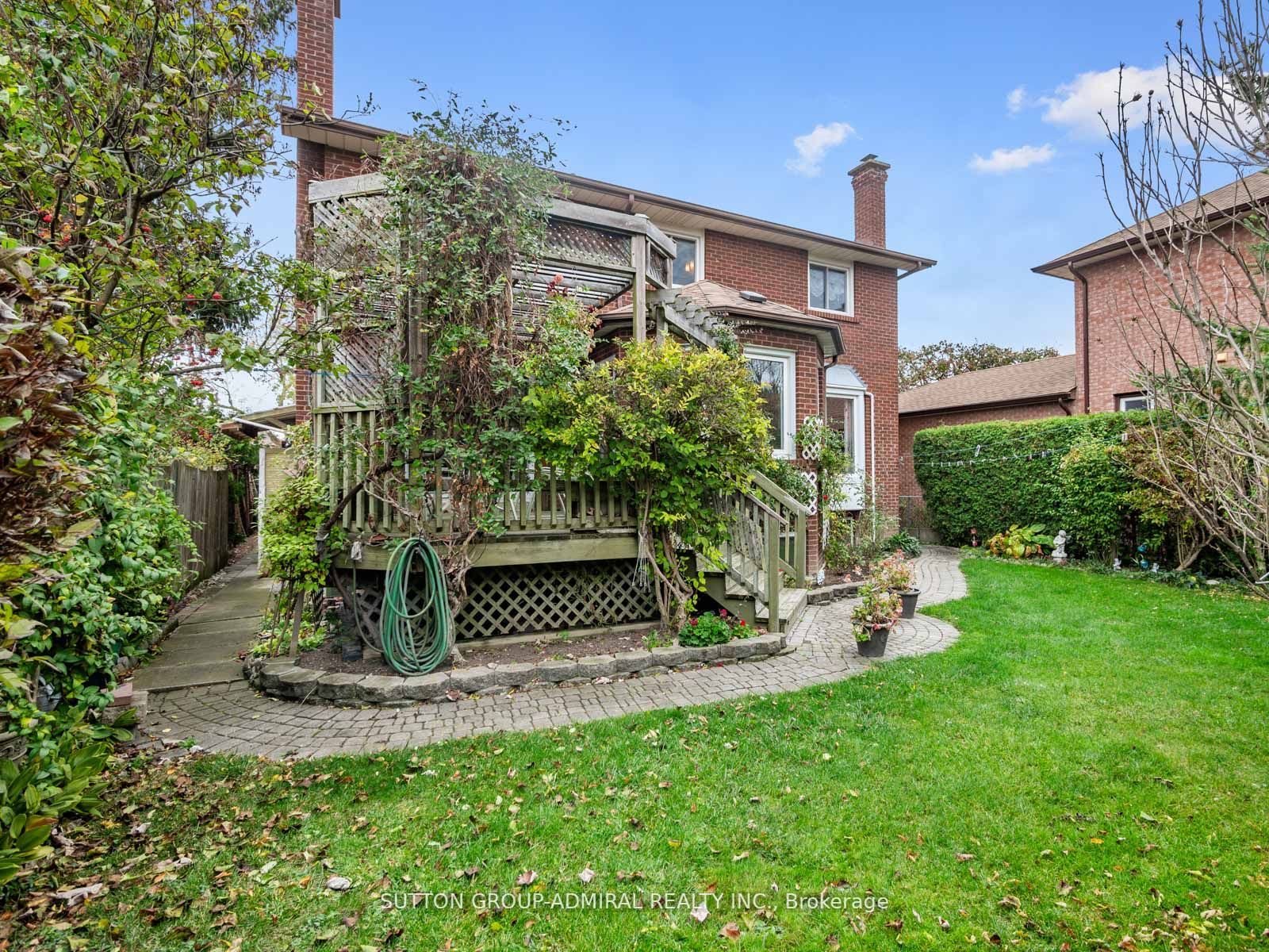 84 Pearson Avenue