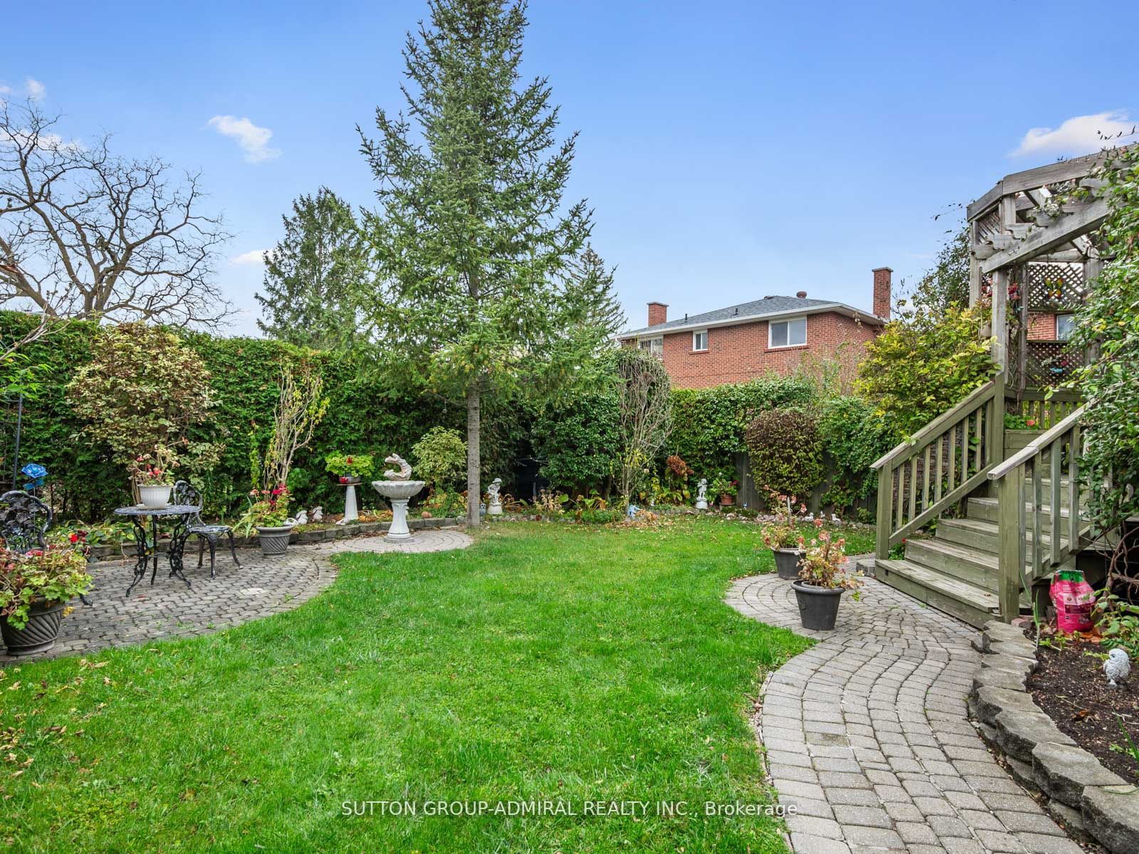 84 Pearson Avenue