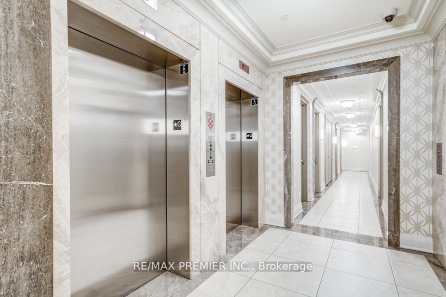 9085 Jane Street, #1009