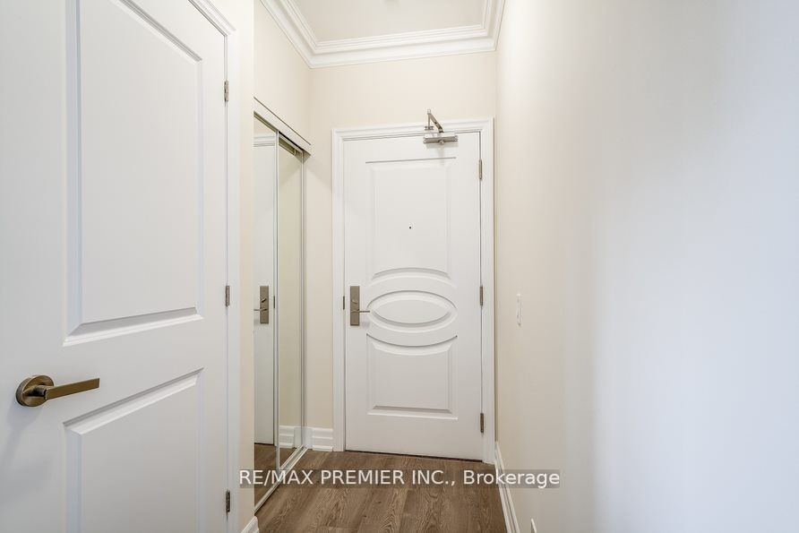 9085 Jane Street, #1009