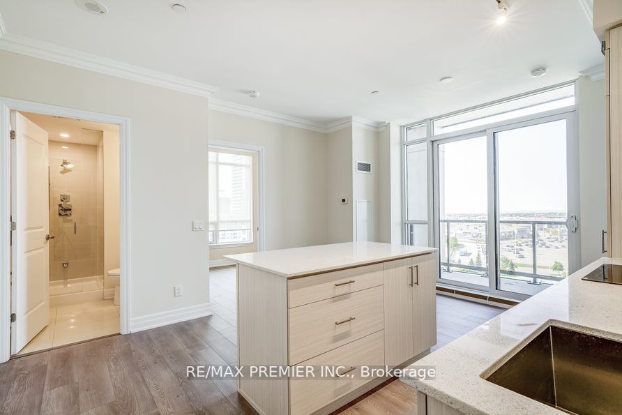 9085 Jane Street, #1009