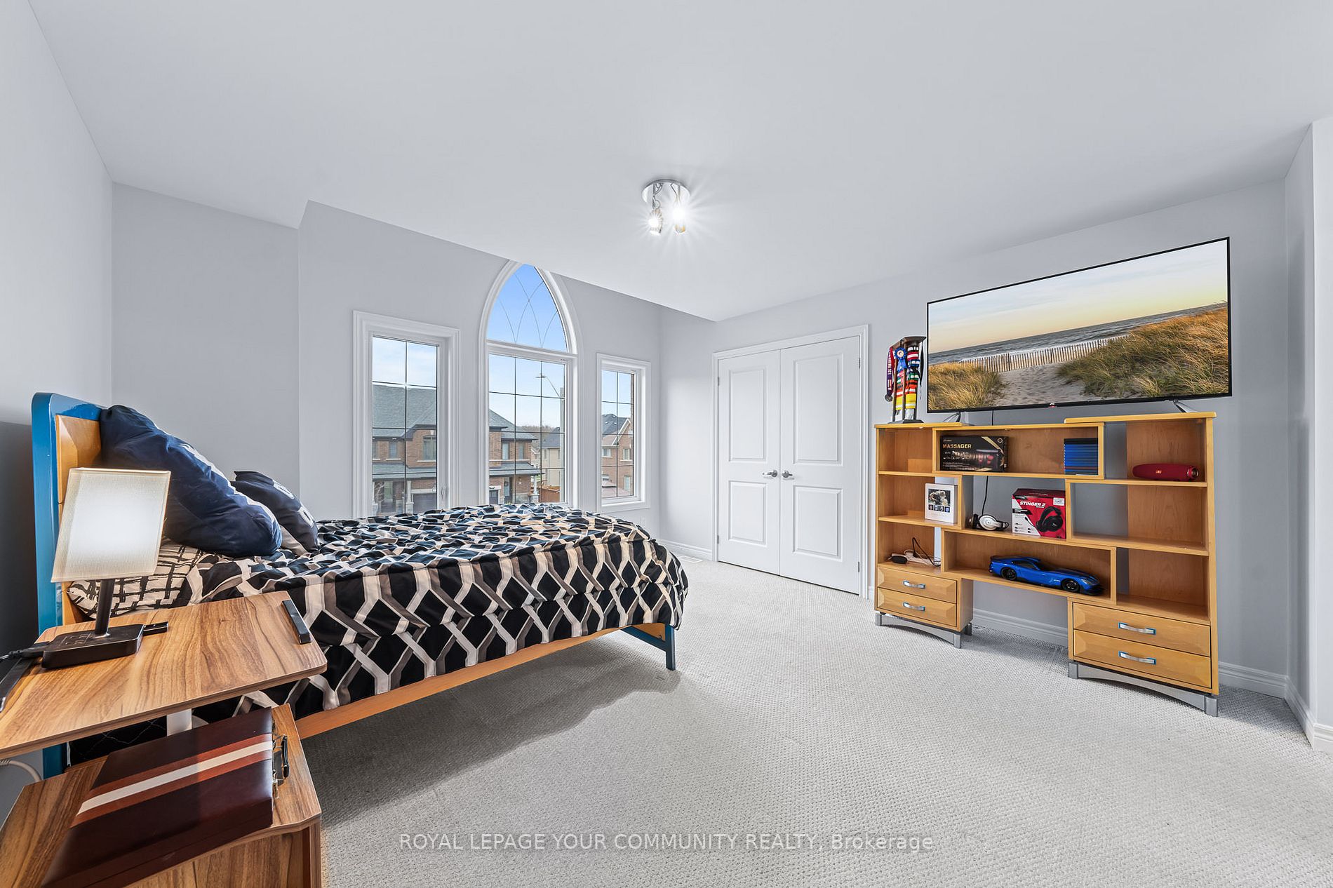 2012 Mullen St