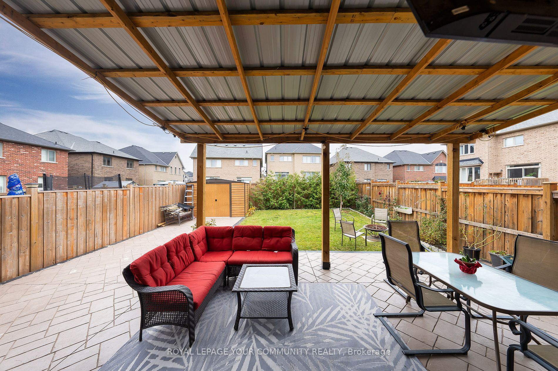 2012 Mullen St