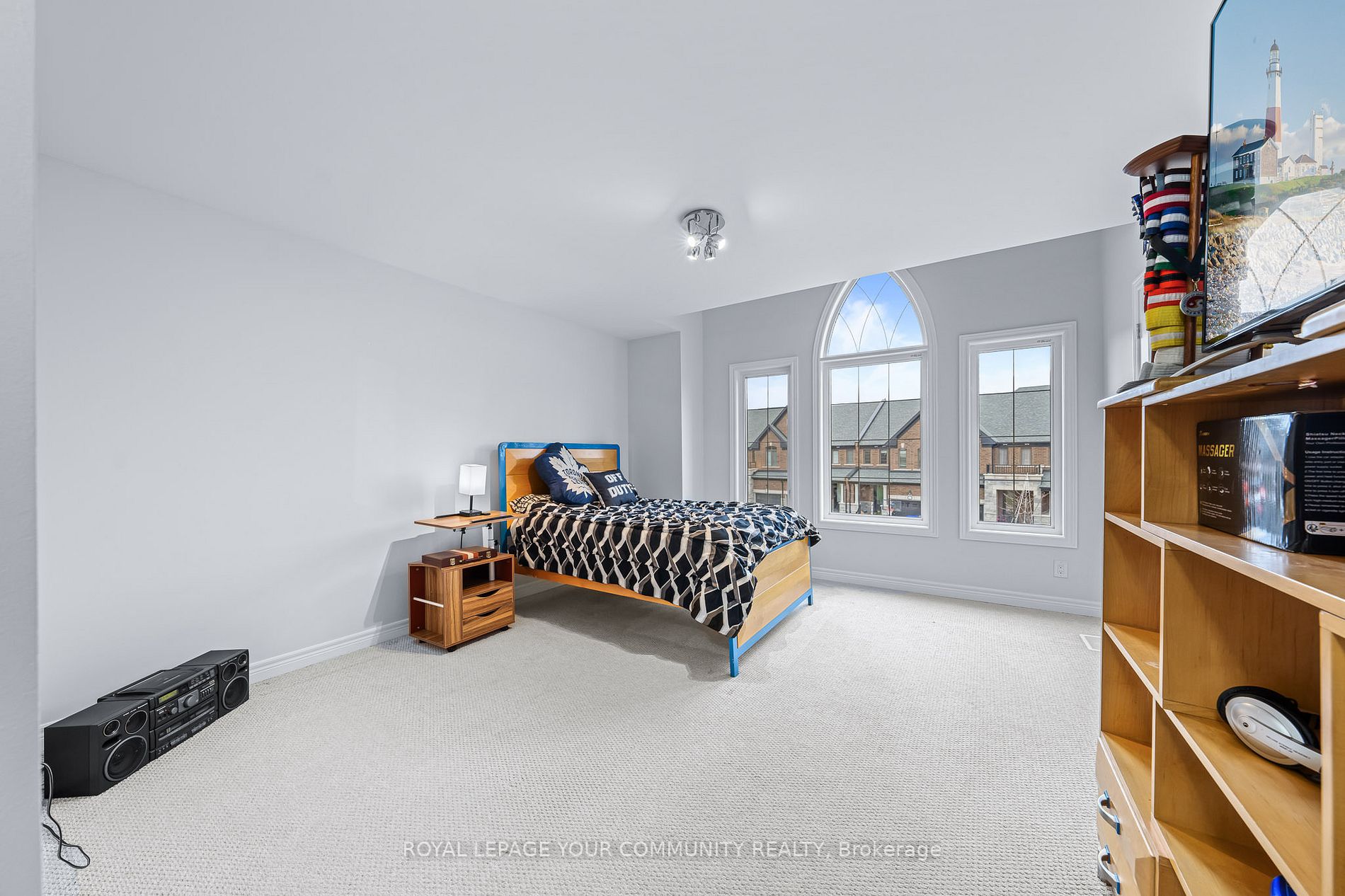 2012 Mullen St